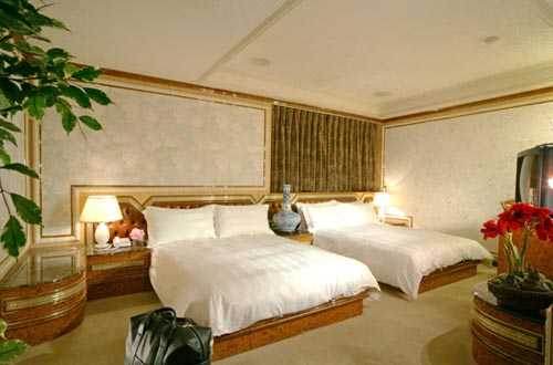 【礁溪】帥王溫泉大飯店 - 溫馨家庭房(四人)住宿 - 含早餐