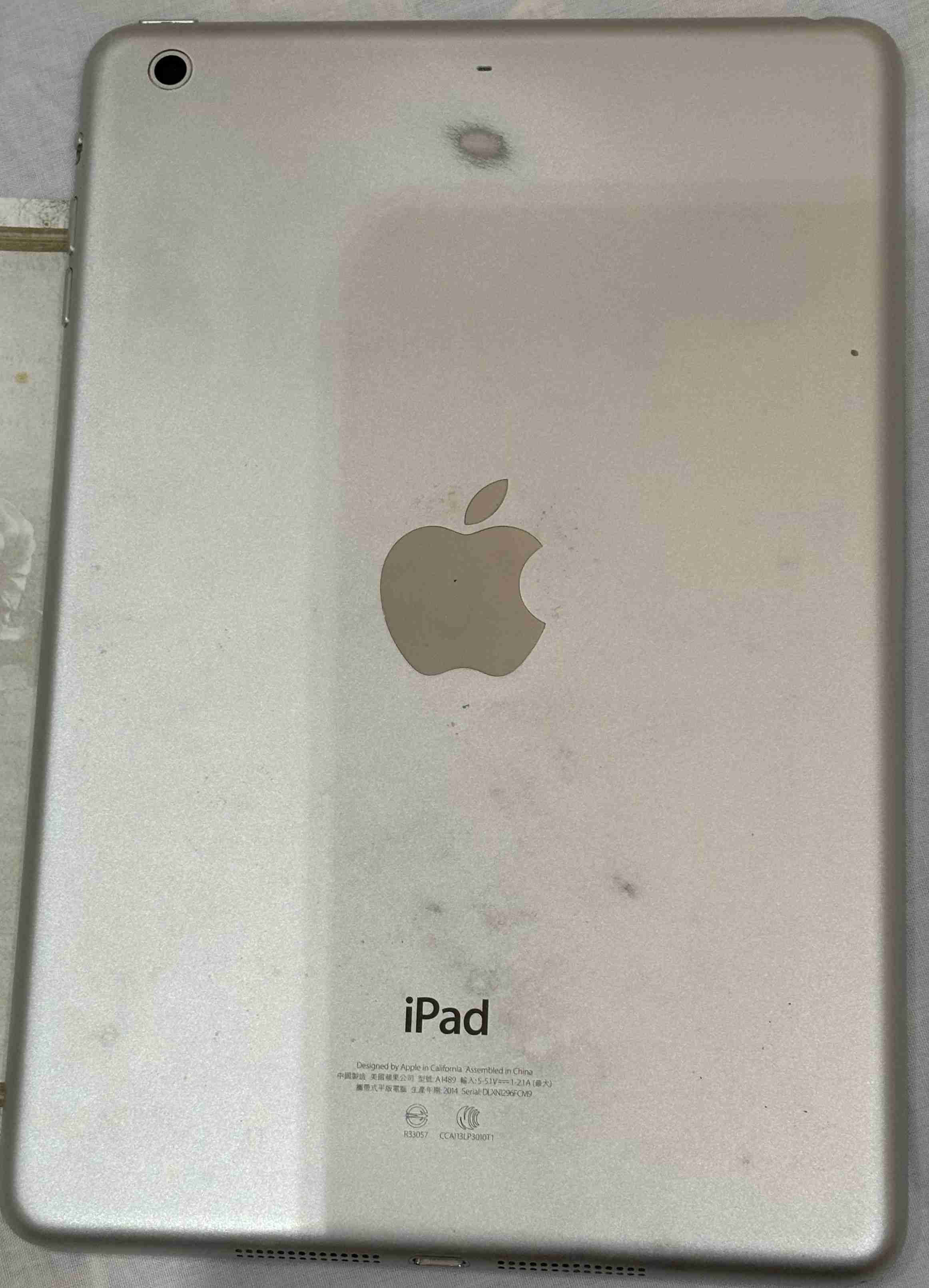 iPad mini 2 32G 銀 Wi-Fi ME280TA/A 高雄 功能正常