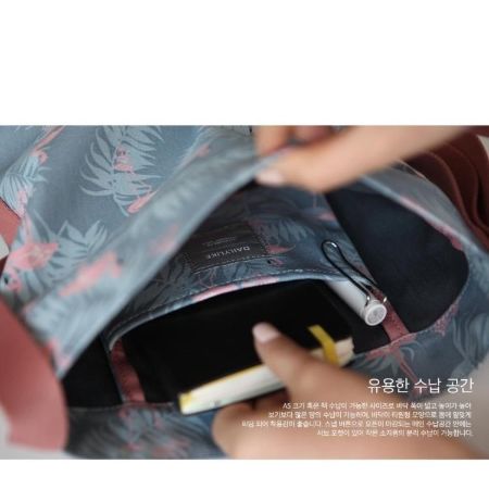 韓國官網同款 紅鶴 碎花 韓版 清新 印花款斜背包 側背包 肩背包 隨身包 萬用包【RB435】