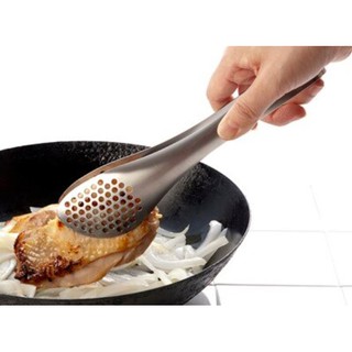 柳宗理 不鏽鋼服務夾 有孔 料理夾 TAKAYA鷹屋公司貨 一體成形 舒適握感 超好用 食物夾 有質感 霧面 烤肉 中秋