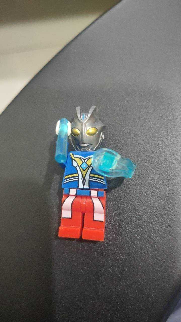 [Rud\u0027s TOY]全新現貨 科峰 品高 樂高 MOC 奧特曼 鹹蛋超人 羅伊 賽羅 小人偶仔 積木