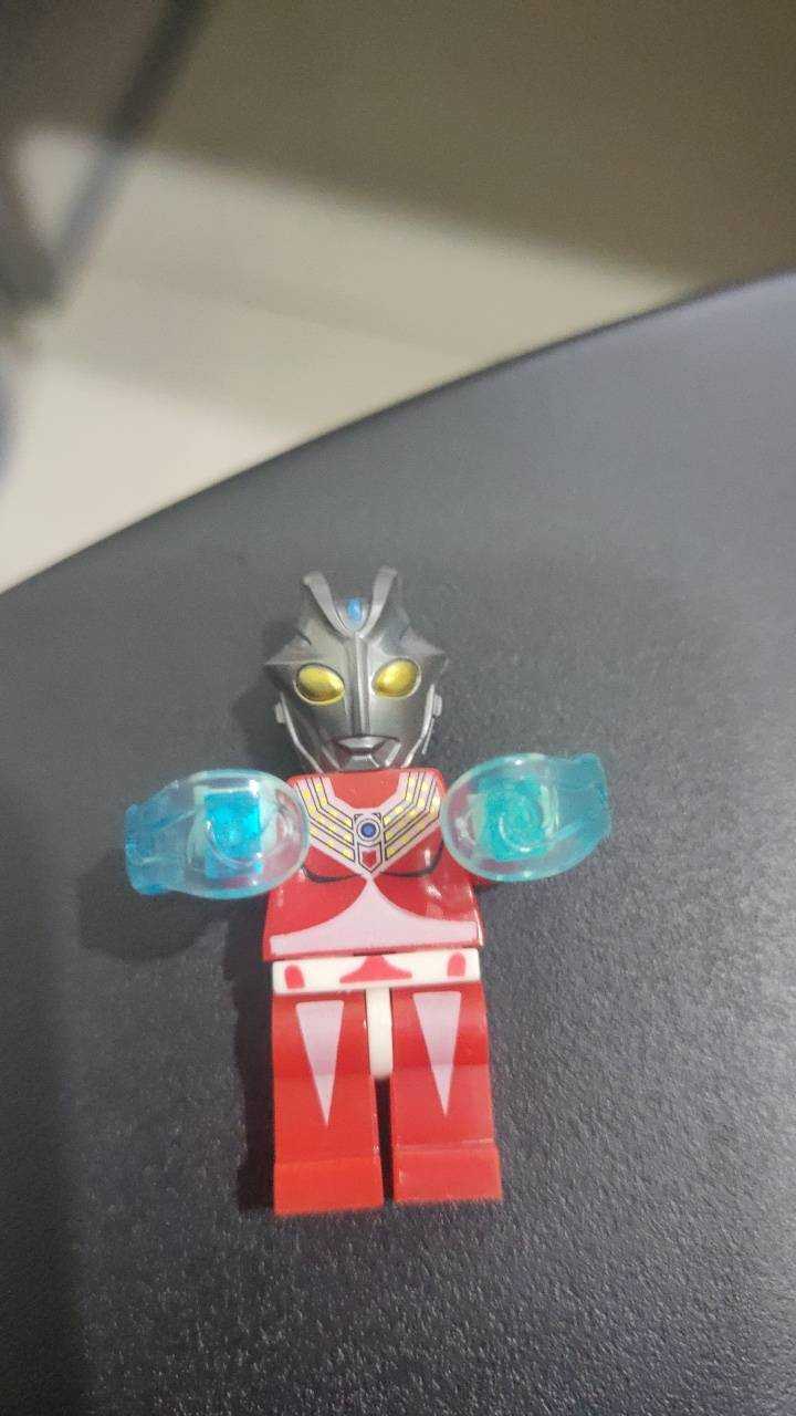 [Rud\u0027s TOY]全新現貨 科峰 品高 樂高 MOC 奧特曼 鹹蛋超人 羅伊 賽羅 小人偶仔 積木