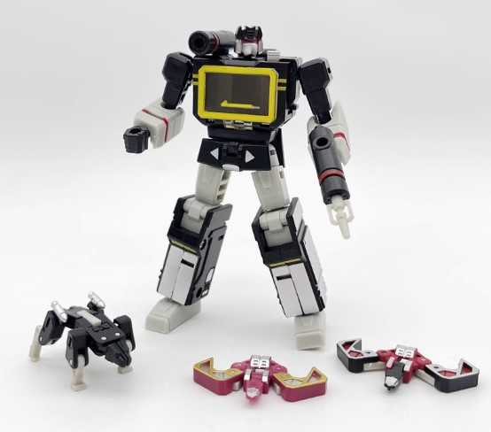 [Rud\u0027s TOY]全新現貨 附特典百變變型變形金剛 傳奇級 PT-04B 聲波 暗黑音波 磁帶 戰犬狂派 非密卡登