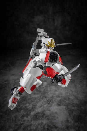 [Rud\u0027s TOY]全新現貨 變形金剛 變型 鐵工廠 IF EX-52S 武者 白 飄移 跑車 博派 非柯博文.密卡登