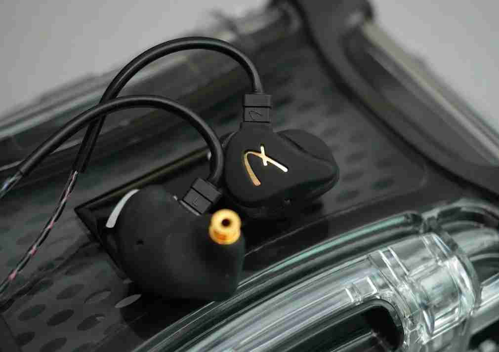 Fender THIRTEEN 6 Pro IEM 黑色 一圈六鐵 監聽 耳機 | 金曲音響