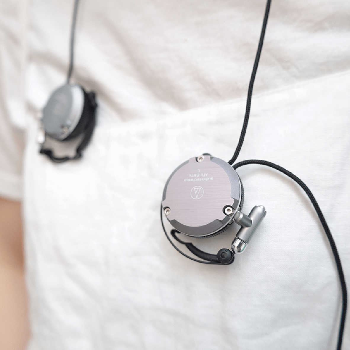 鐵三角 ATH-EM7X 新版 復刻 28mm單體 附收納包 耳掛式 有線耳機 | 金曲音響