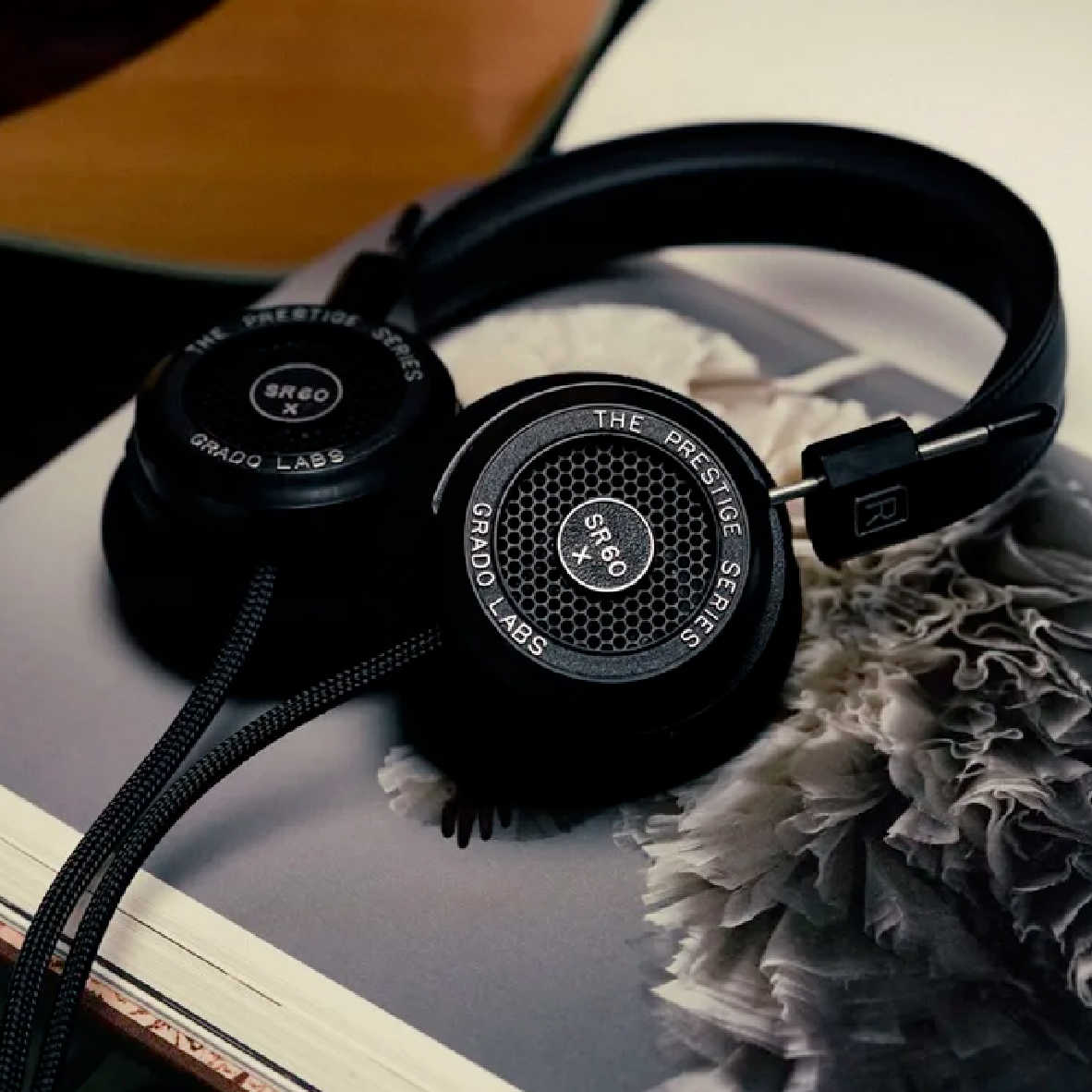 GRADO SR60x 超級退火銅質 4芯纜線 44mm單體 開放式 耳罩式耳機 | 金曲音響