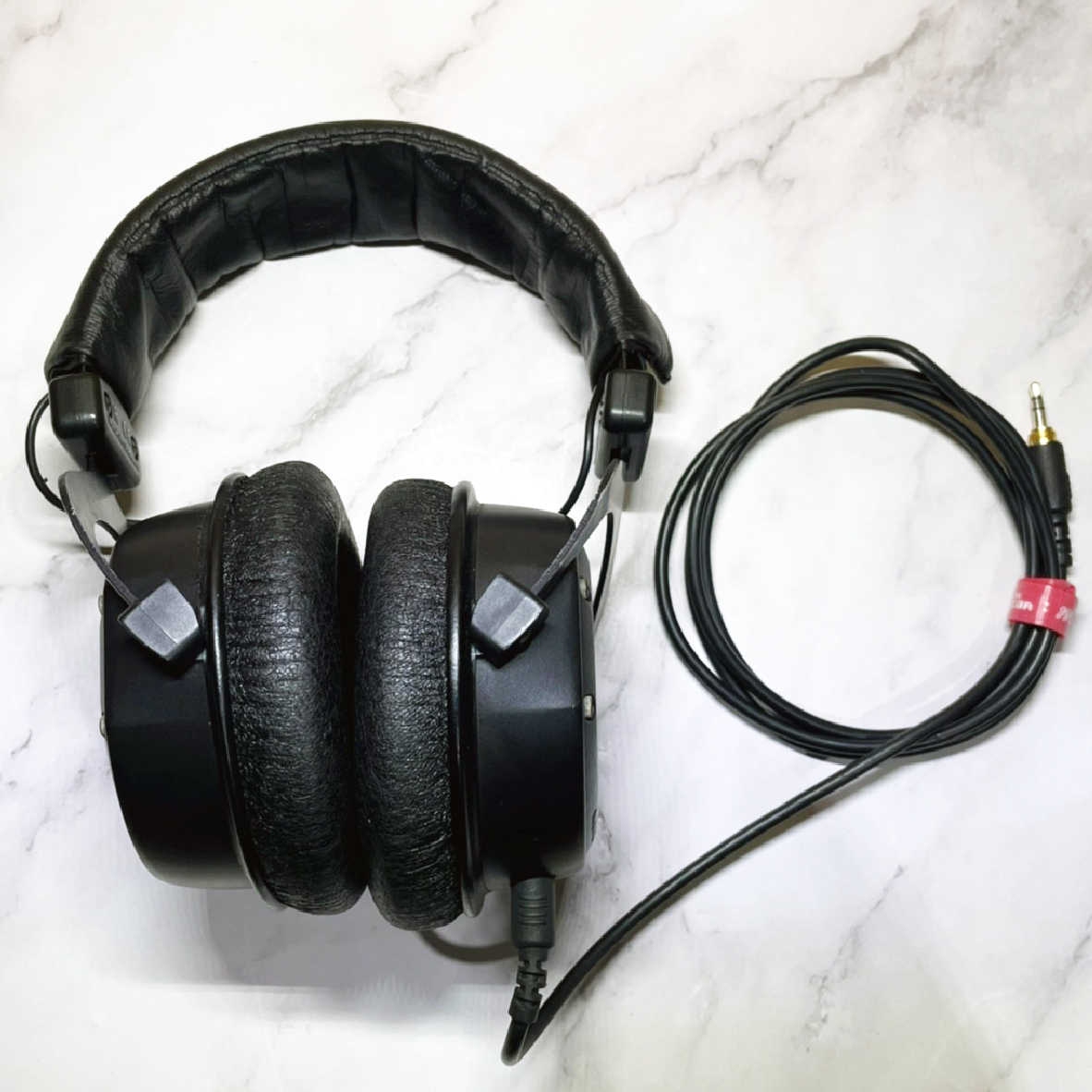 【福利機】Beyerdynamic 拜耳 Custom One Pro 黑色 潮流 低音調節 耳罩式耳機 | 金曲音響