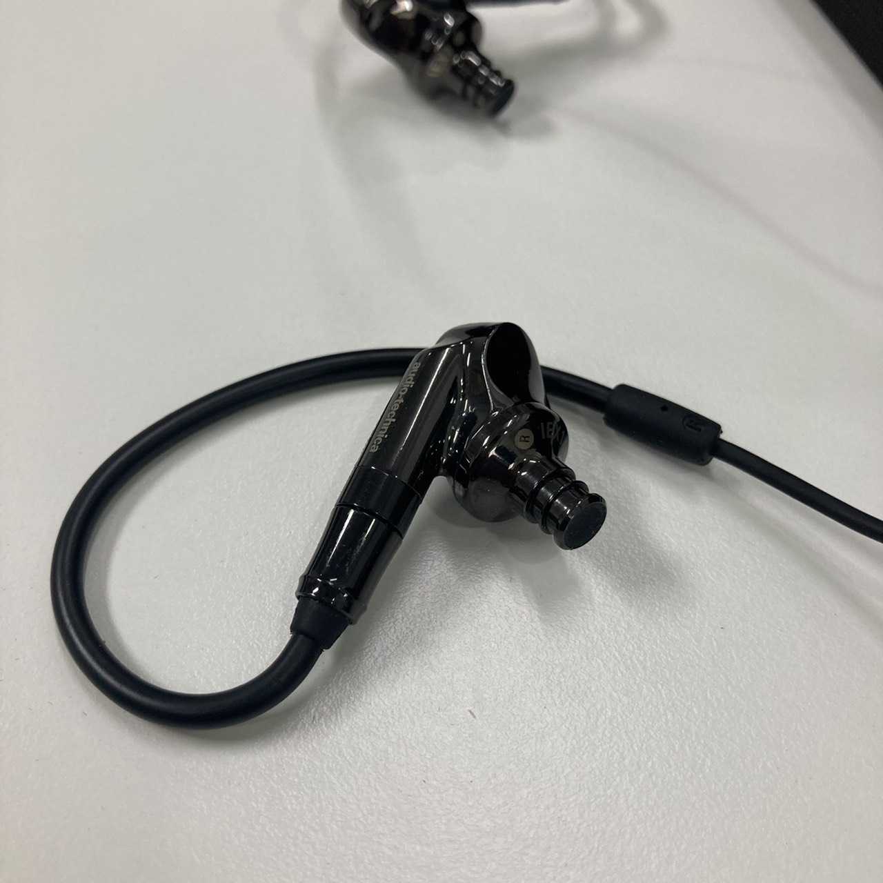 【福利機A組】鐵三角 ATH-IEX1 黑色 平衡電樞與被動輻射器耳道 入耳式耳機  | 金曲音響