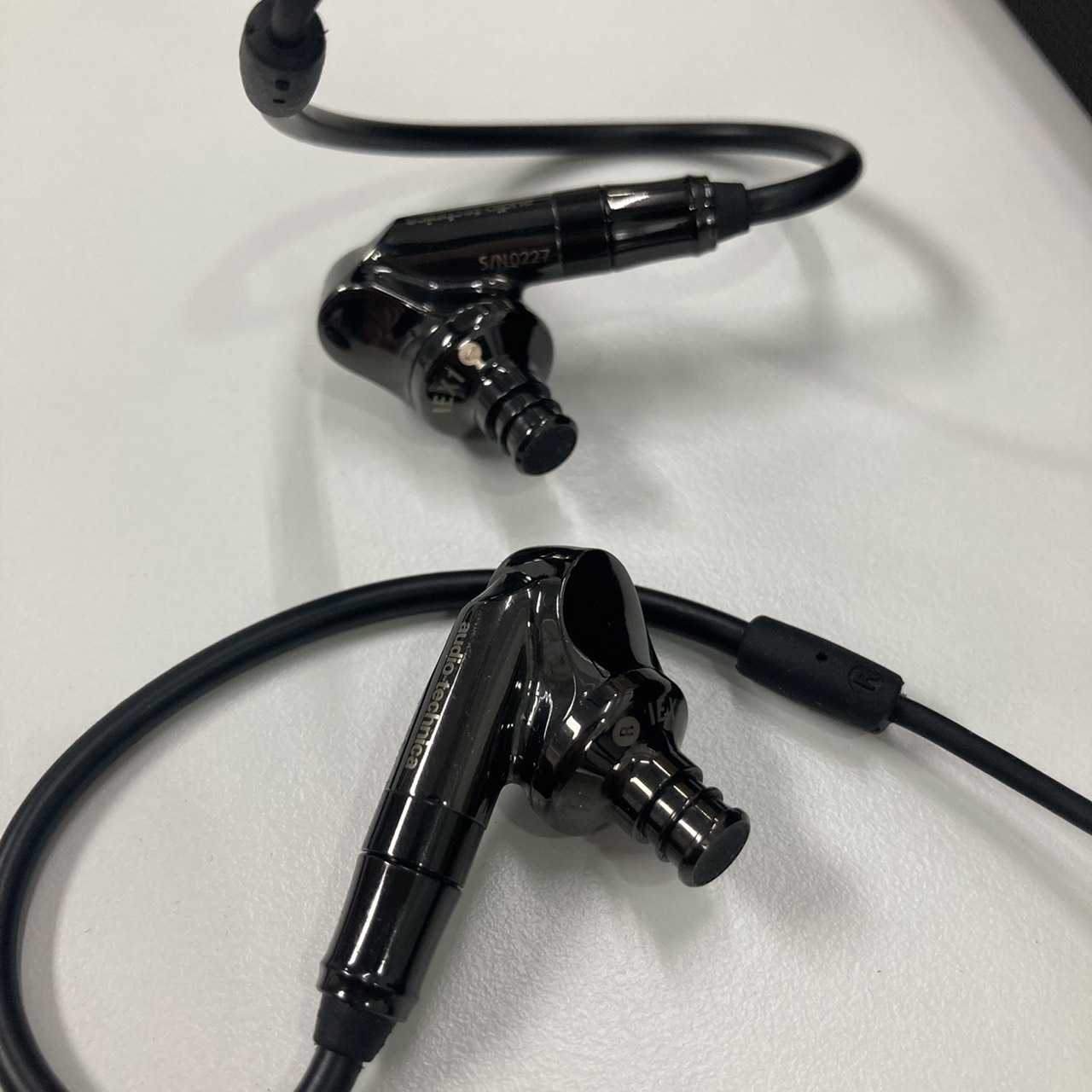 【福利機A組】鐵三角 ATH-IEX1 黑色 平衡電樞與被動輻射器耳道 入耳式耳機  | 金曲音響