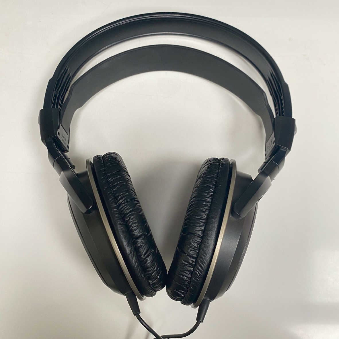 【福利機】鐵三角 ATH-AVC200 密閉式 動圈型 有線 耳罩式 耳機 | 金曲音響