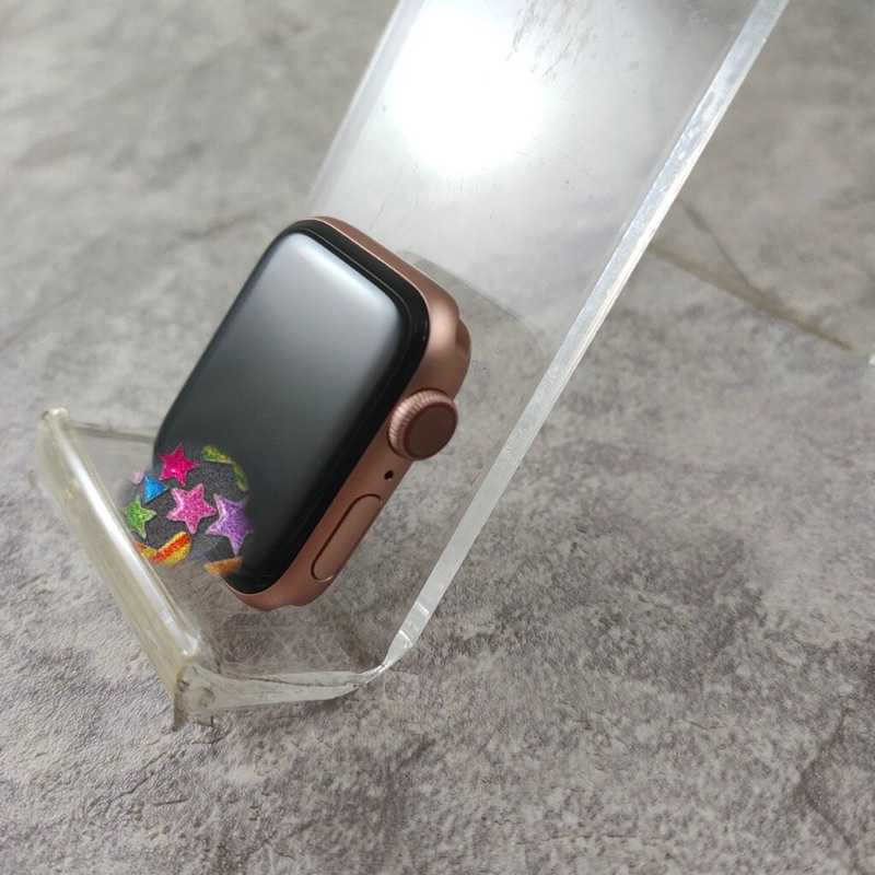 強強滾-【福利品Apple Watch Series 5 GPS+行動網路 32G】A2156 金