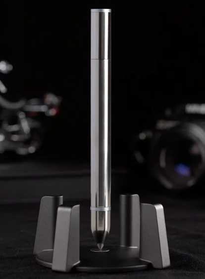 強強滾優選~ /novium/ HOVERPEN 自立筆【鈦】- 桌面上的純鈦漂浮筆