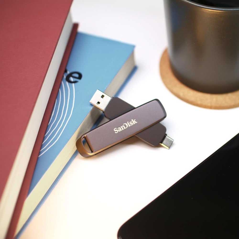 SanDisk Extreme PRO 2TB Dual Drive USB 3.2 Type-C OTG 高速隨身碟