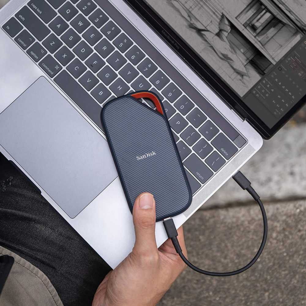 SanDisk Extreme Pro 支援 USB4 4TB 行動固態硬碟 SSDE82 外接硬碟