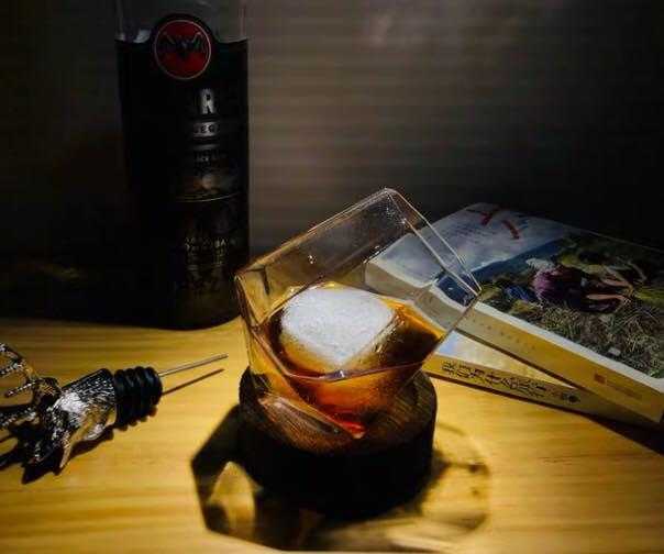 【一般款】含木底座 不倒 威士忌杯 酒杯 咖啡杯 玻璃杯 茶杯