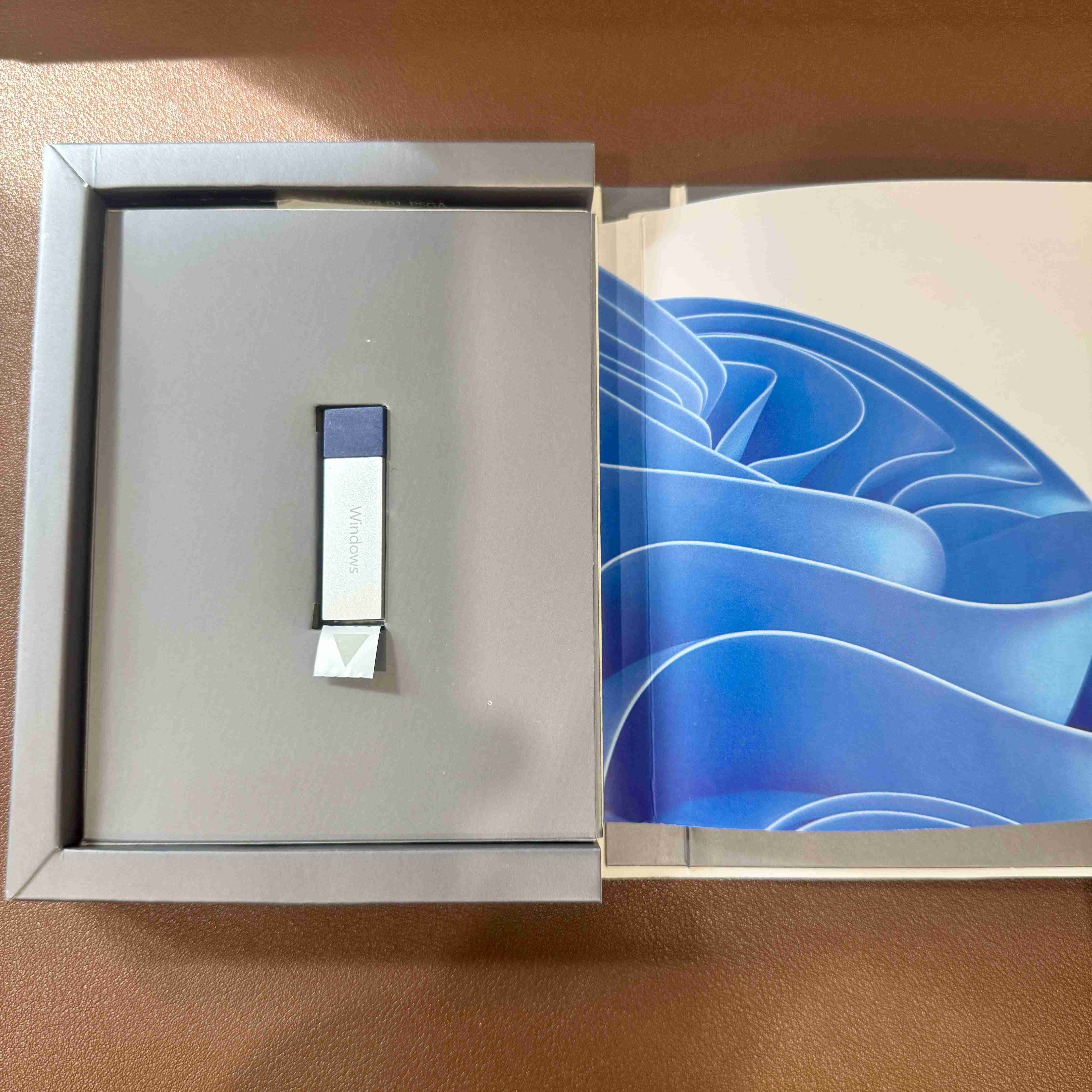 Microsoft 微軟Windows 11 專業中文版 完整盒裝版 內含USB