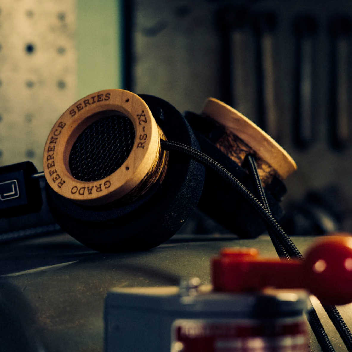 GRADO RS2x 三明治結構 2種木質 8芯耳機線 44mm單體 開放式 耳罩式 耳機 | My Ear耳機專門店
