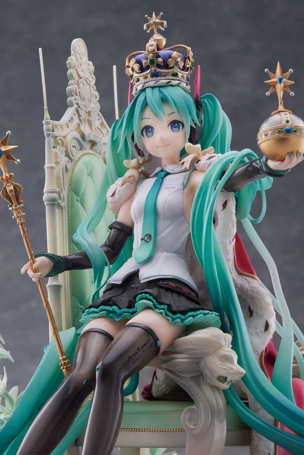 《豬帽子》現貨 Spiritale 初音未來 39 週年 紀念日 1/7 PVC 完成品