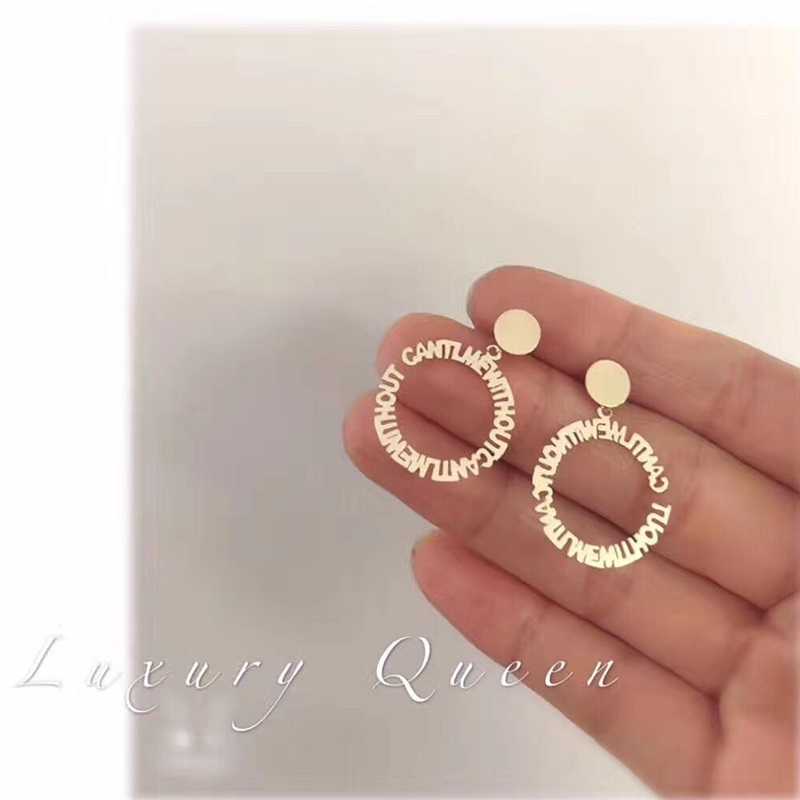 Ying fei 🌙現貨 韓國熱賣個性時尚英文字母玫瑰金鈦鋼防過敏耳環 AI001