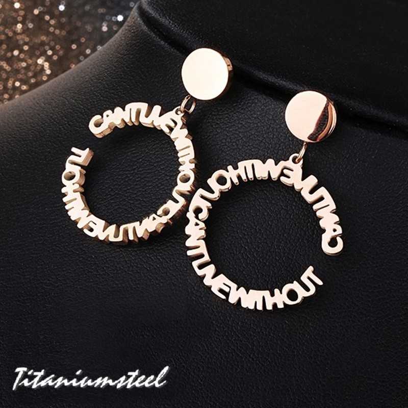 Ying fei 🌙現貨 韓國熱賣個性時尚英文字母玫瑰金鈦鋼防過敏耳環 AI001