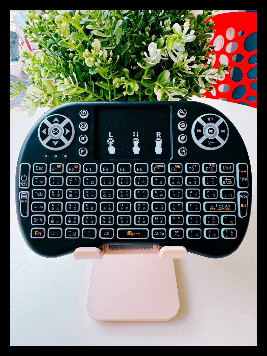【艾爾巴數位】全新 無線鍵盤 無線連接 迷你 超輕薄 (國家商檢認證) #電視盒配件#B0004
