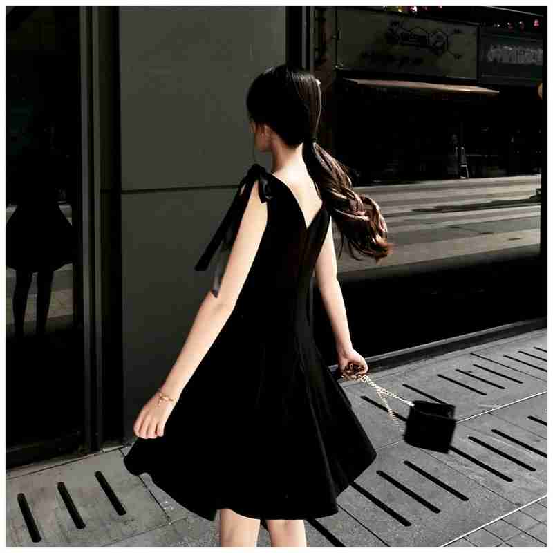 法國小眾桔梗裙子百褶裙黑色連衣裙V領黑色裙無袖洋裝