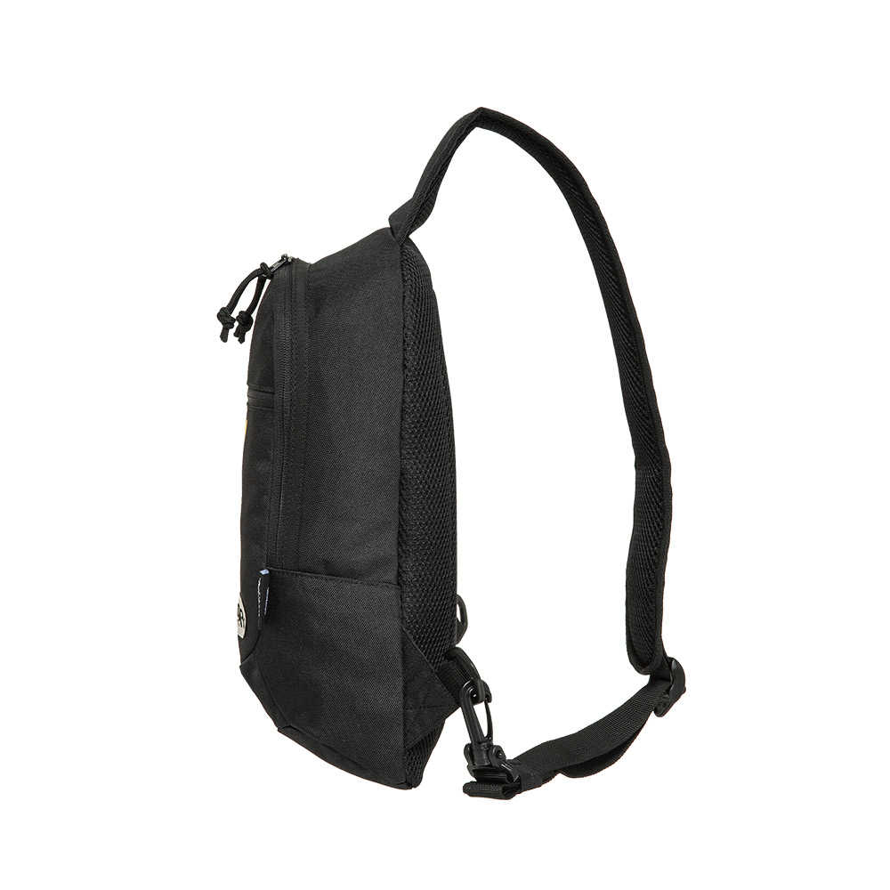 【OUTDOOR】Pokemon聯名款潮黑皮卡丘單肩包-大-黑色 ODGO20B03BK, 支援超商取貨