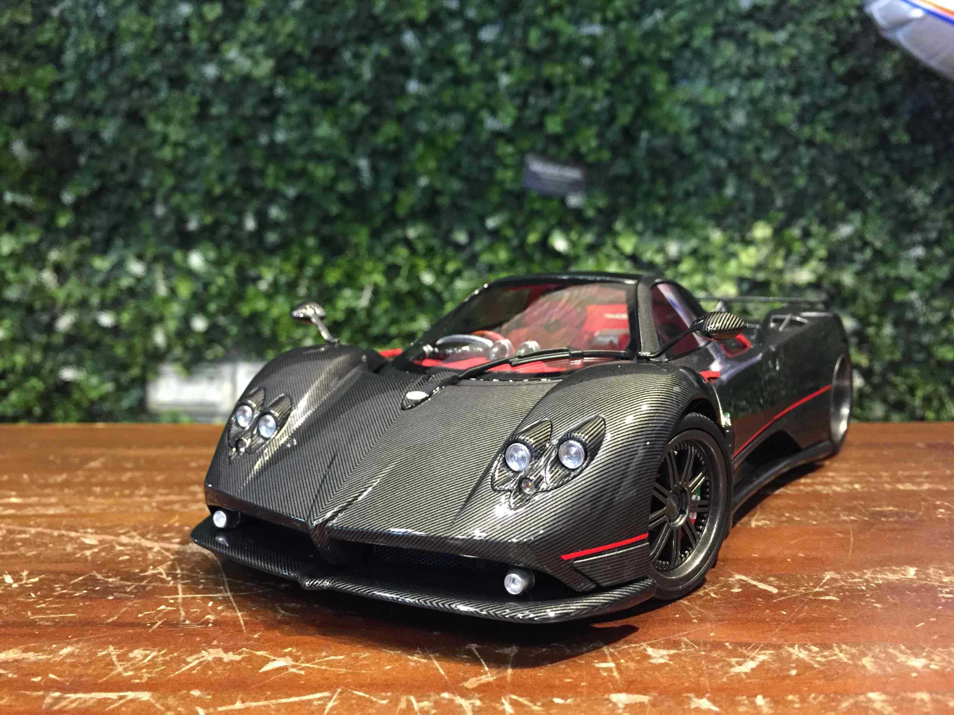 1/18 Almost Real Pagani Zonda F 2005 Carbon 850410001【MGM】