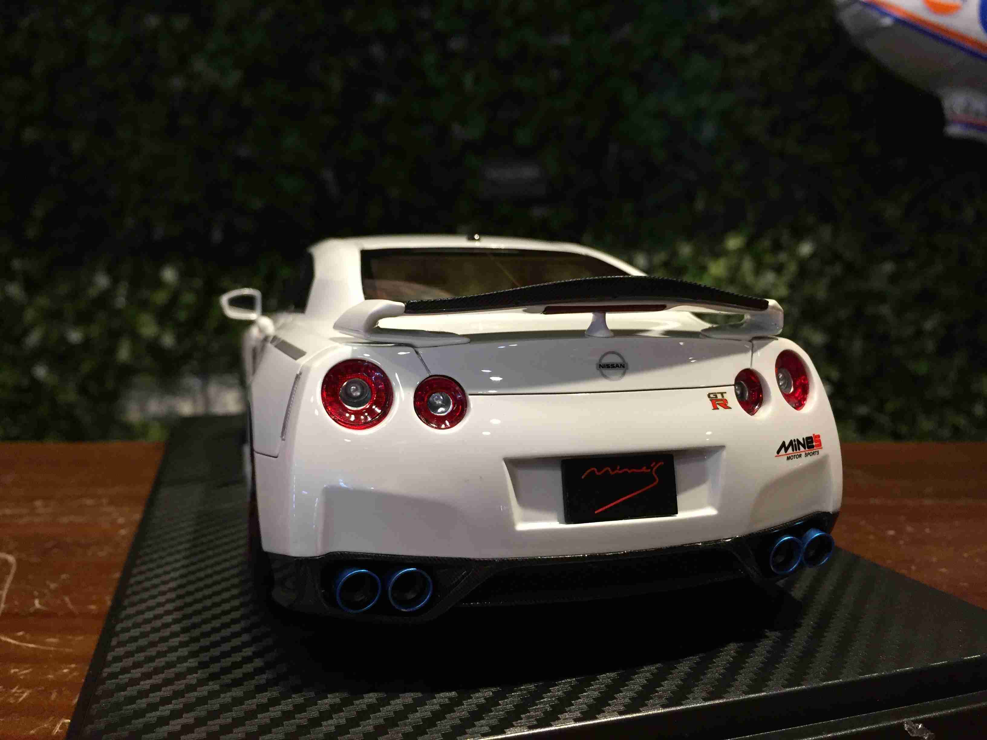 1/18 Onemodel Nissan GT-R (R35) Mine's【MGM】 - Max Gear Model