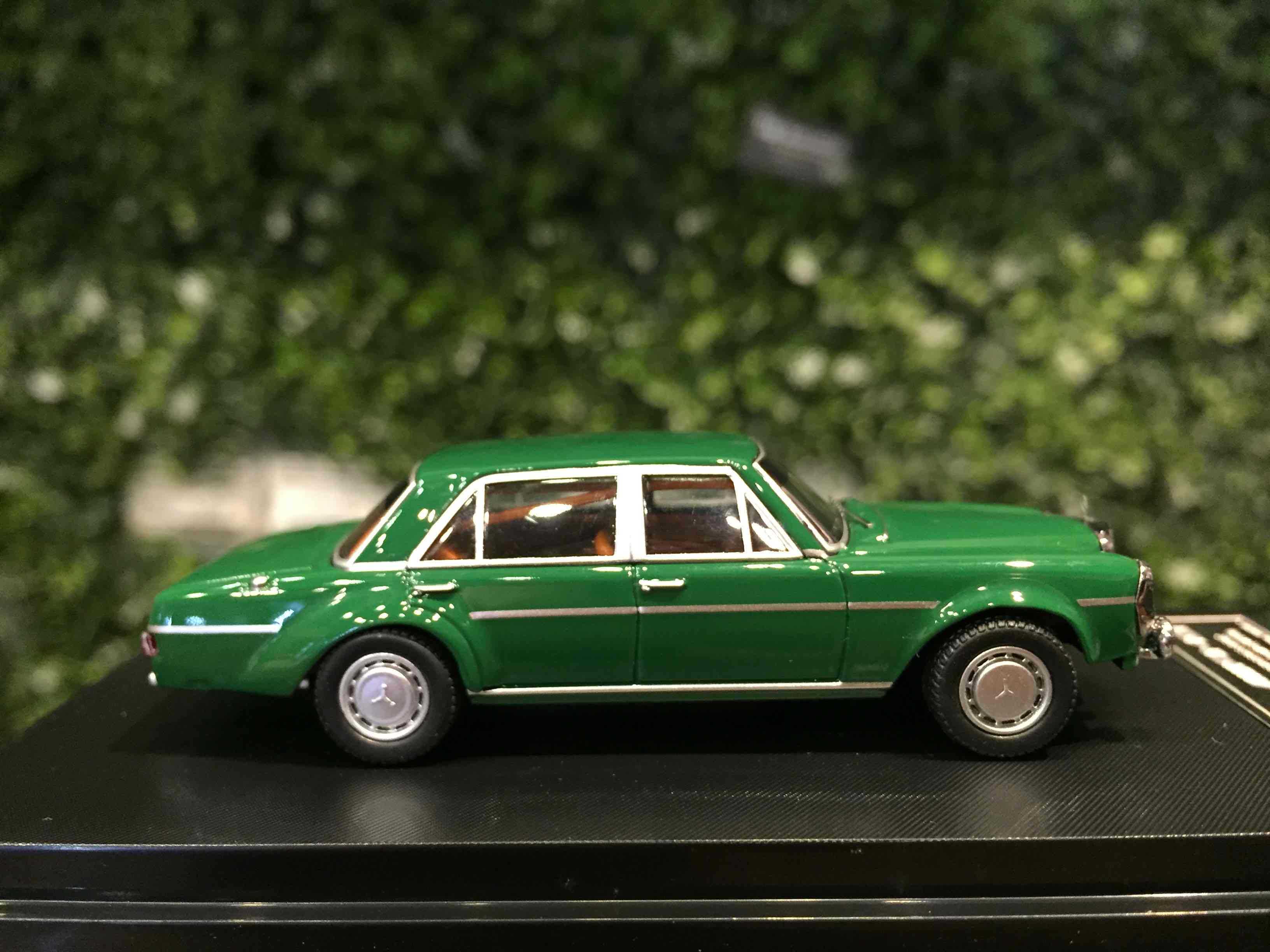 1/64 BSC Mercedes-Benz 300 SEL W109 AMG Green【MGM】