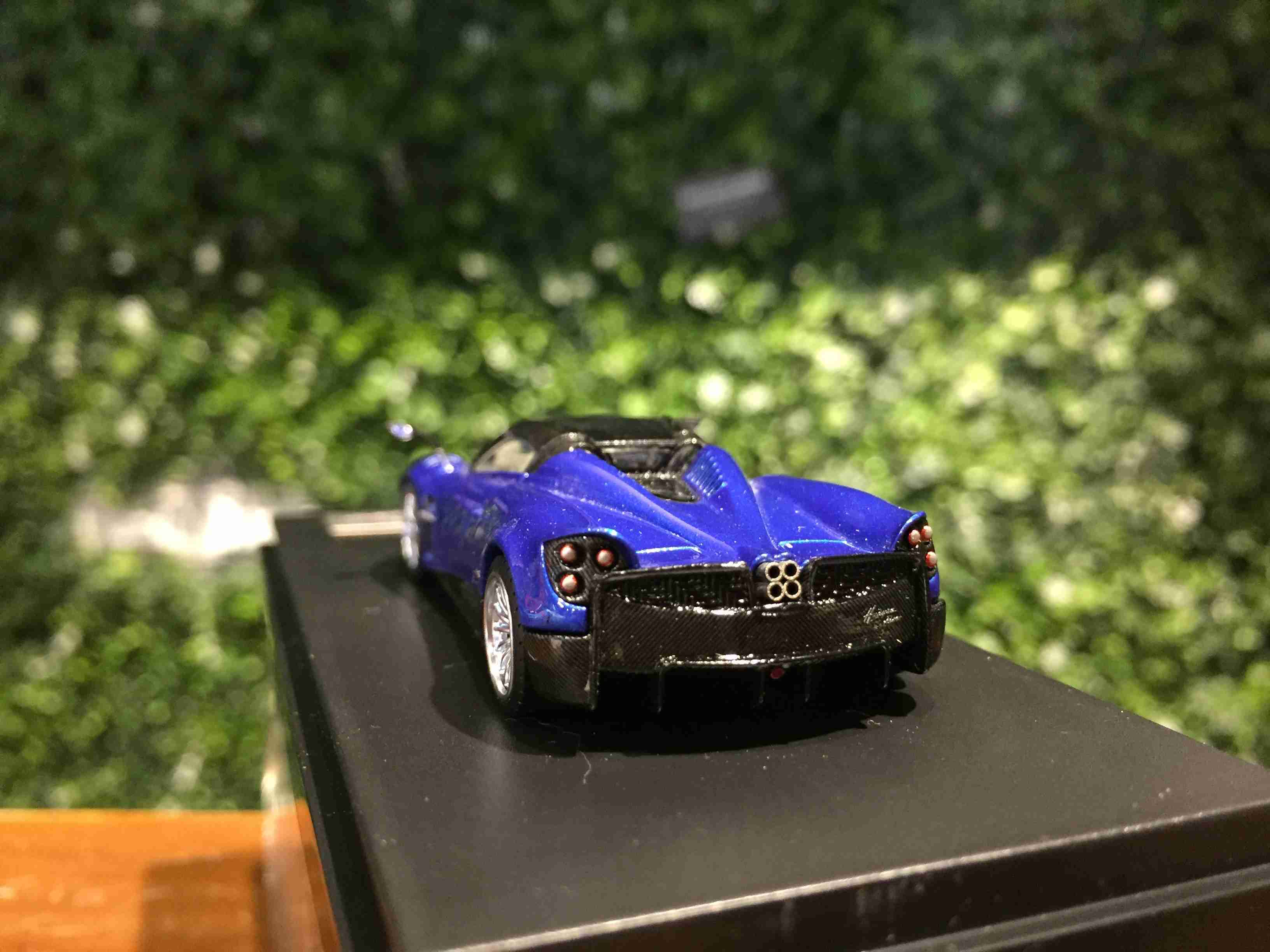 1/64 LCD Models Pagani Huayra Roadster Blue LCD64015BU【MGM】