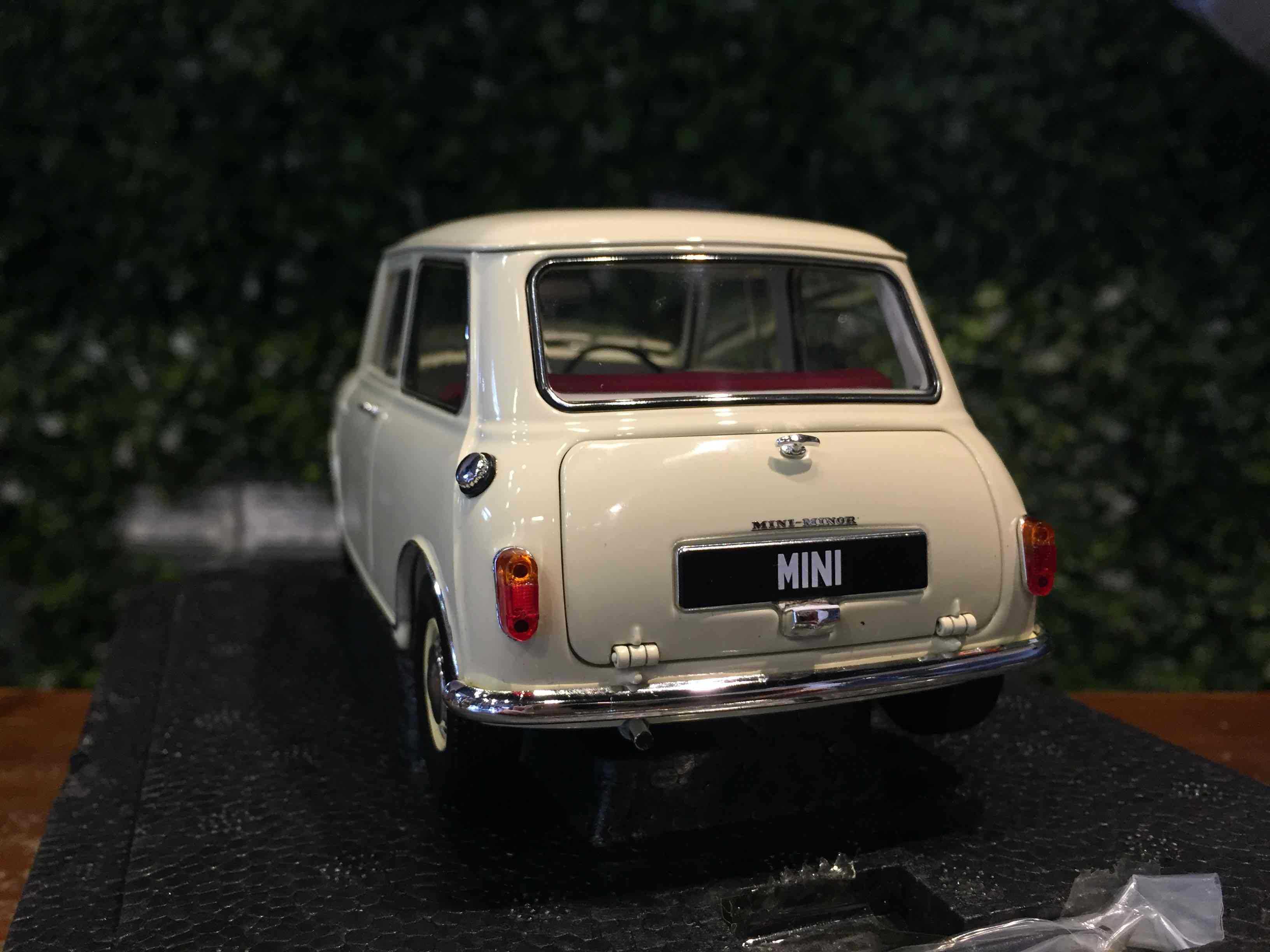 1/18 Kyosho Morris Mini Minor White 08964W【MGM】