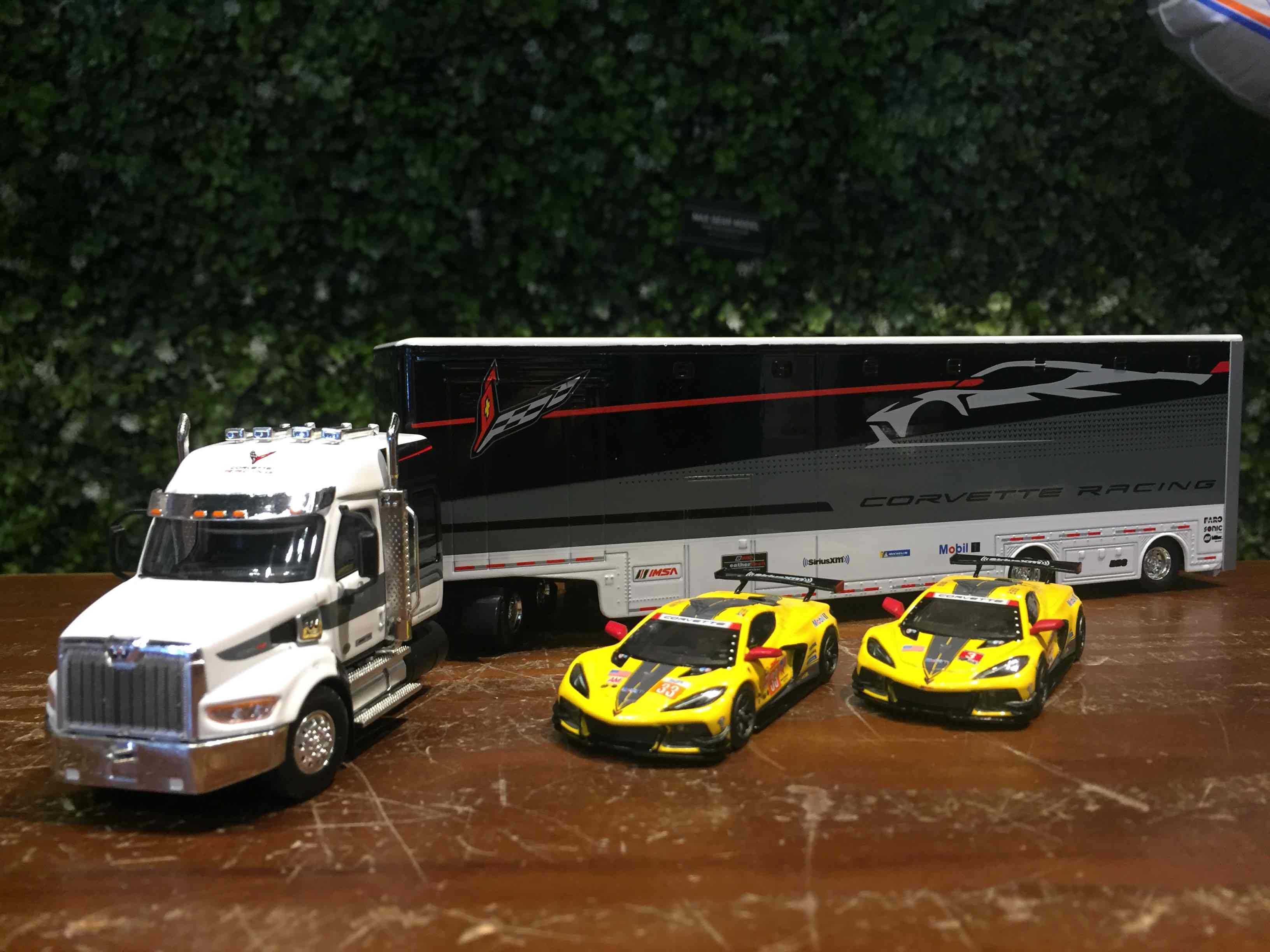 1/64 MiniGT Corvette C8.R Racing Transporter MGTS0009【MGM】