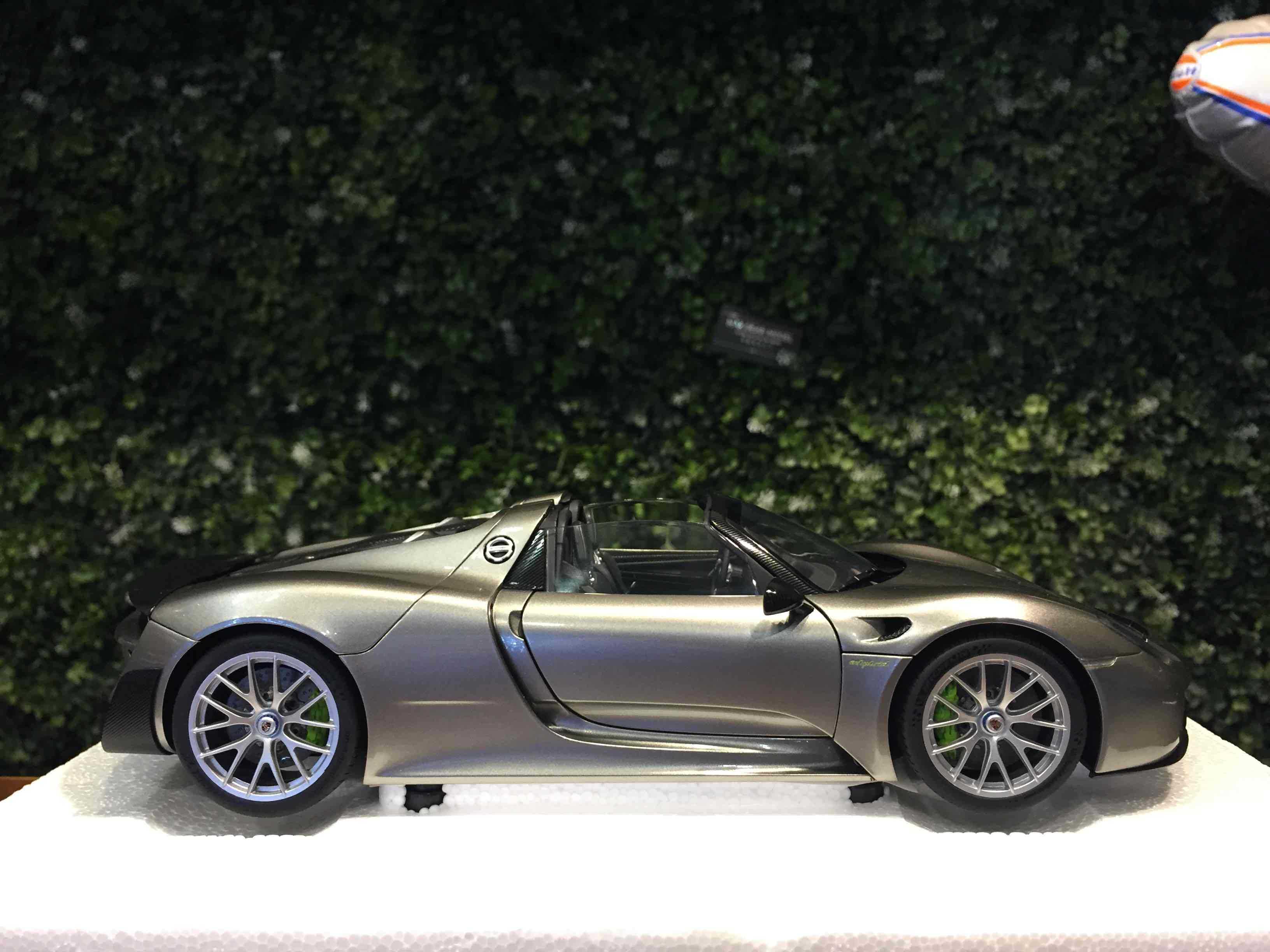1/18 AUTOart Porsche 918 Spyder Weissach Package 77922【MGM】