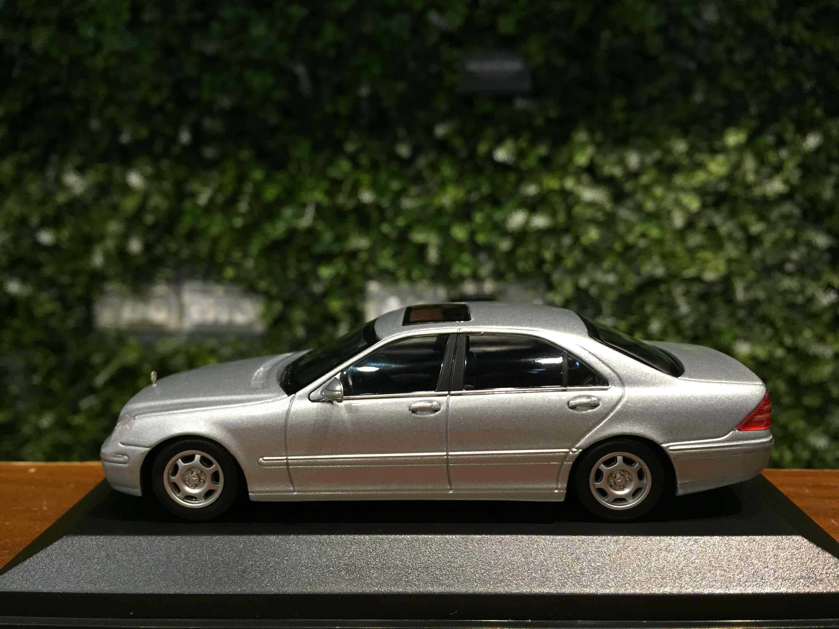 1/43 Minichamps Mercedes-Benz S-Class (W220) 940036201【MGM】