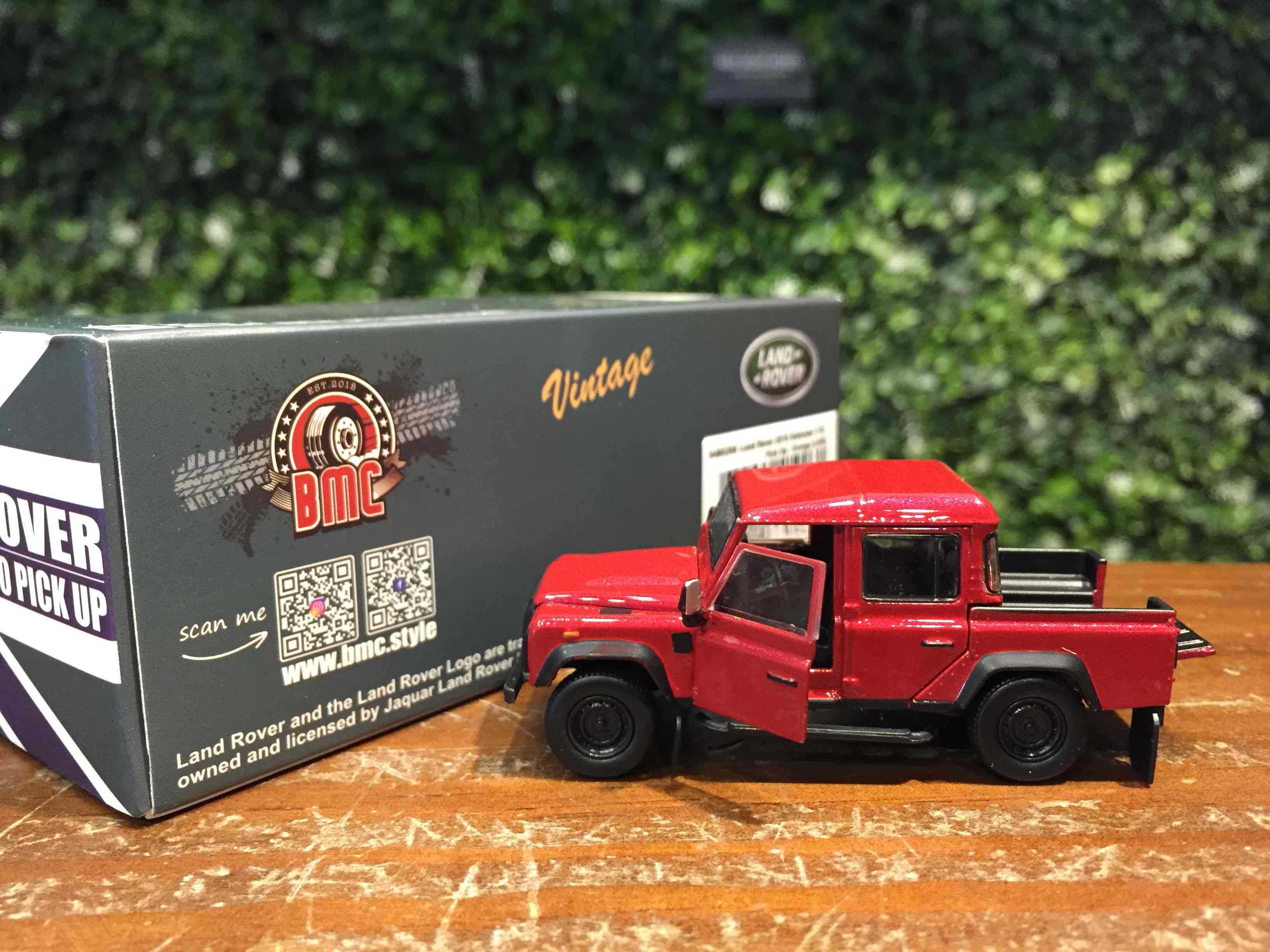 1/64 BM Land Rover Defender 110 PickUp 2016 64B0268【MGM】