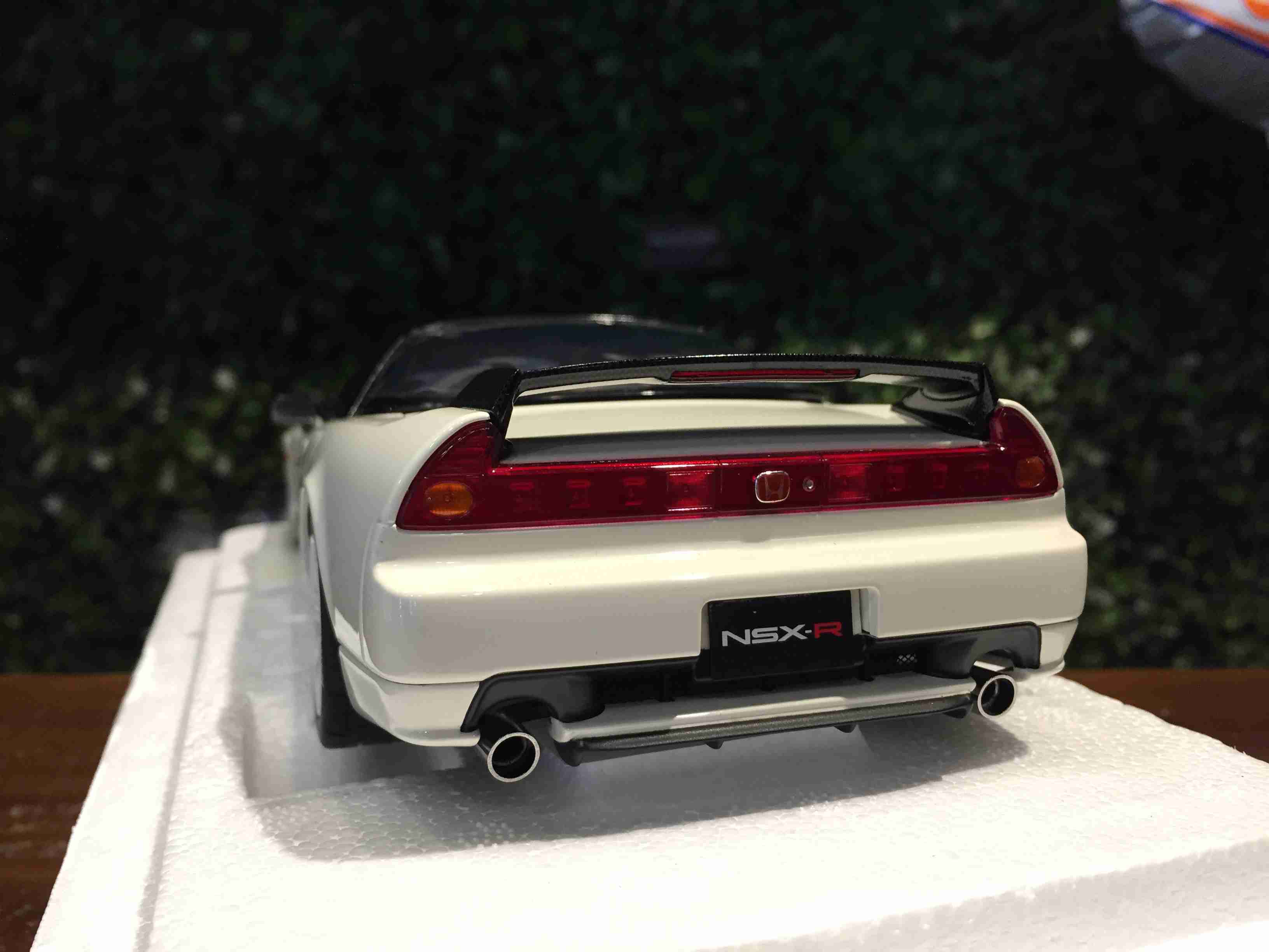 1/18 AUTOart Honda NSX-R (NA2) Carbon 73215【MGM】