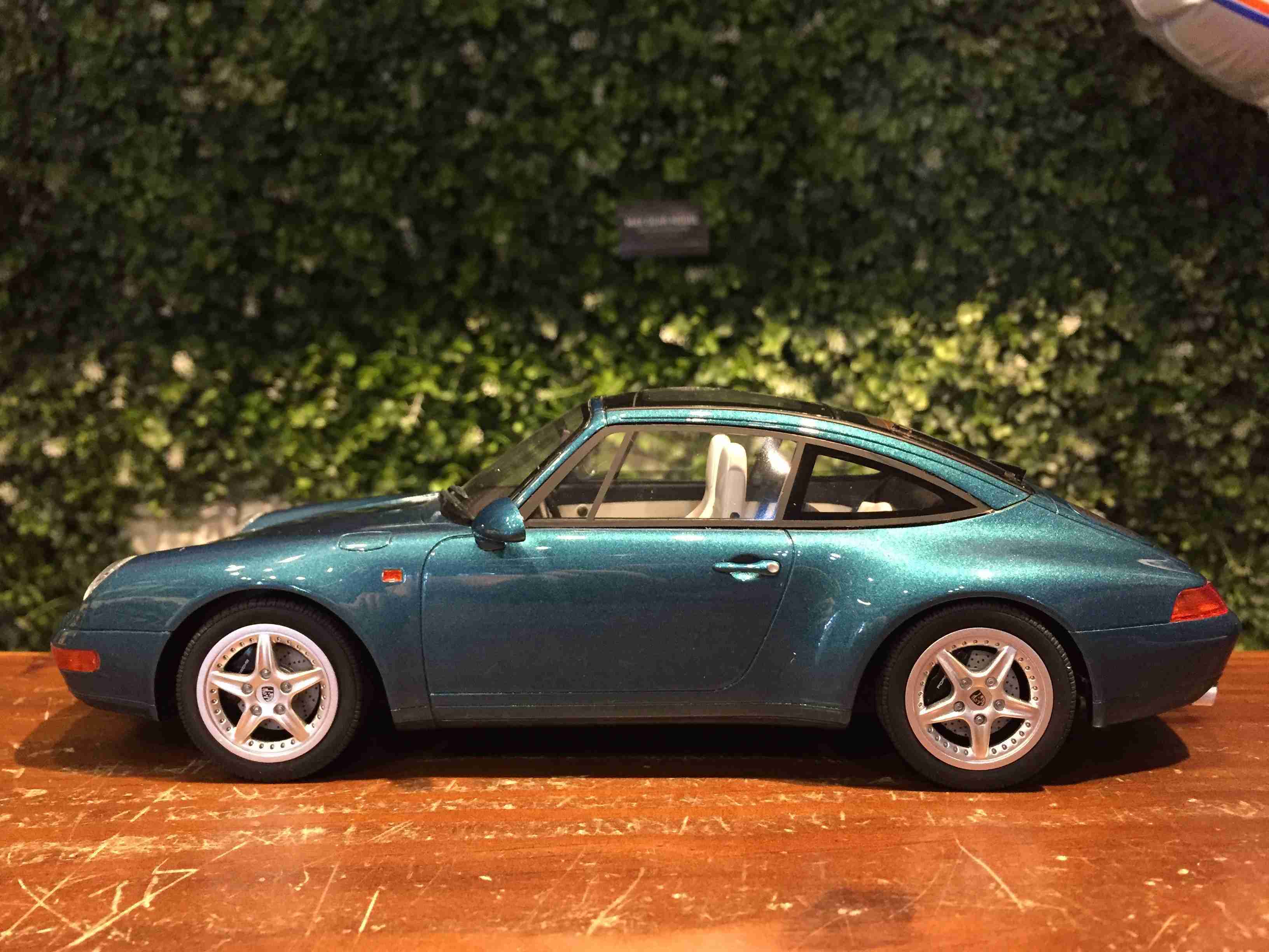 1/18 GT Spirit Porsche 911 (993) Targa Turquoise GT350【MGM】