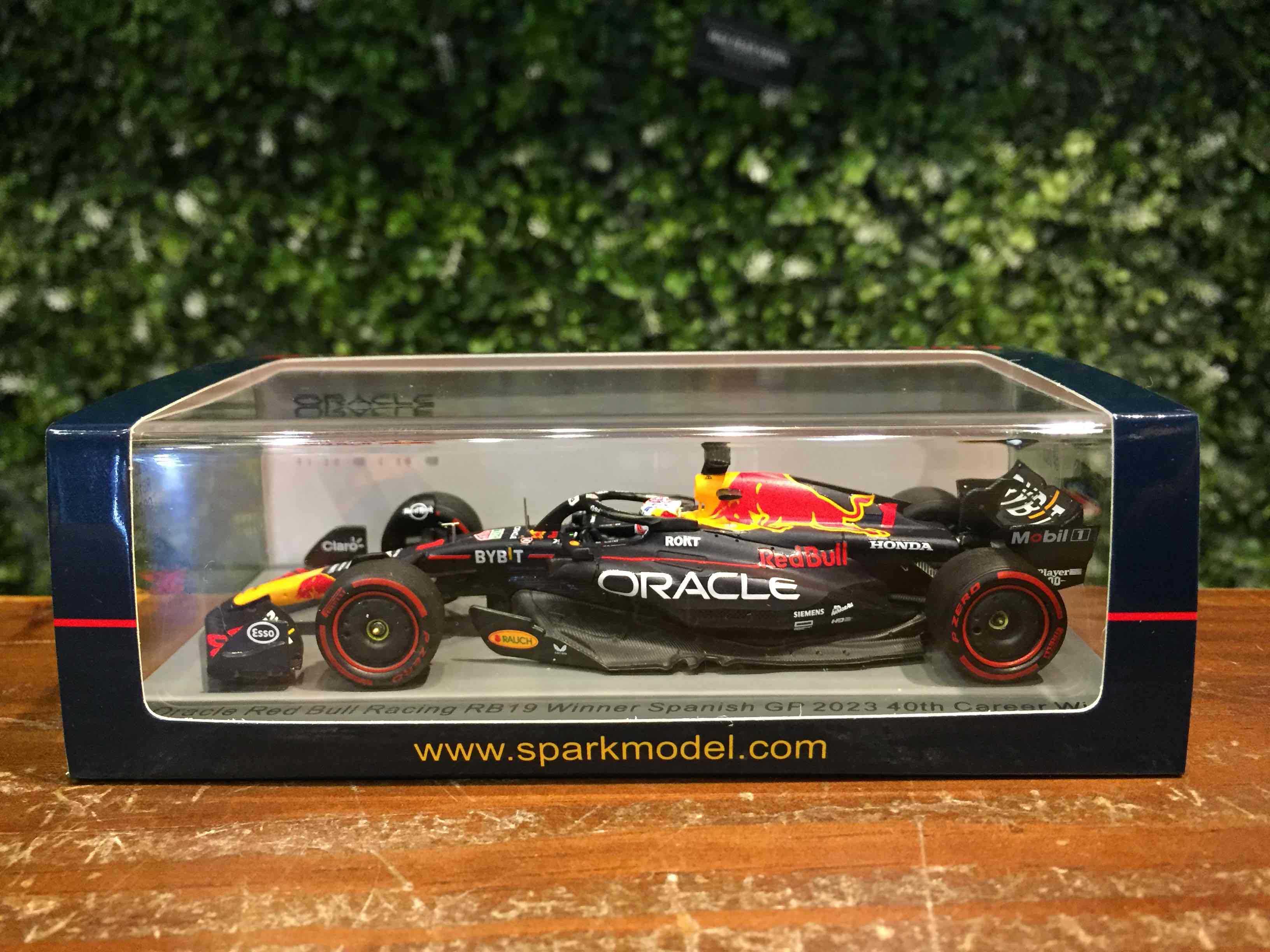 1/43 Spark Red Bull RB19 Max Verstappen Winner S8910【MGM】