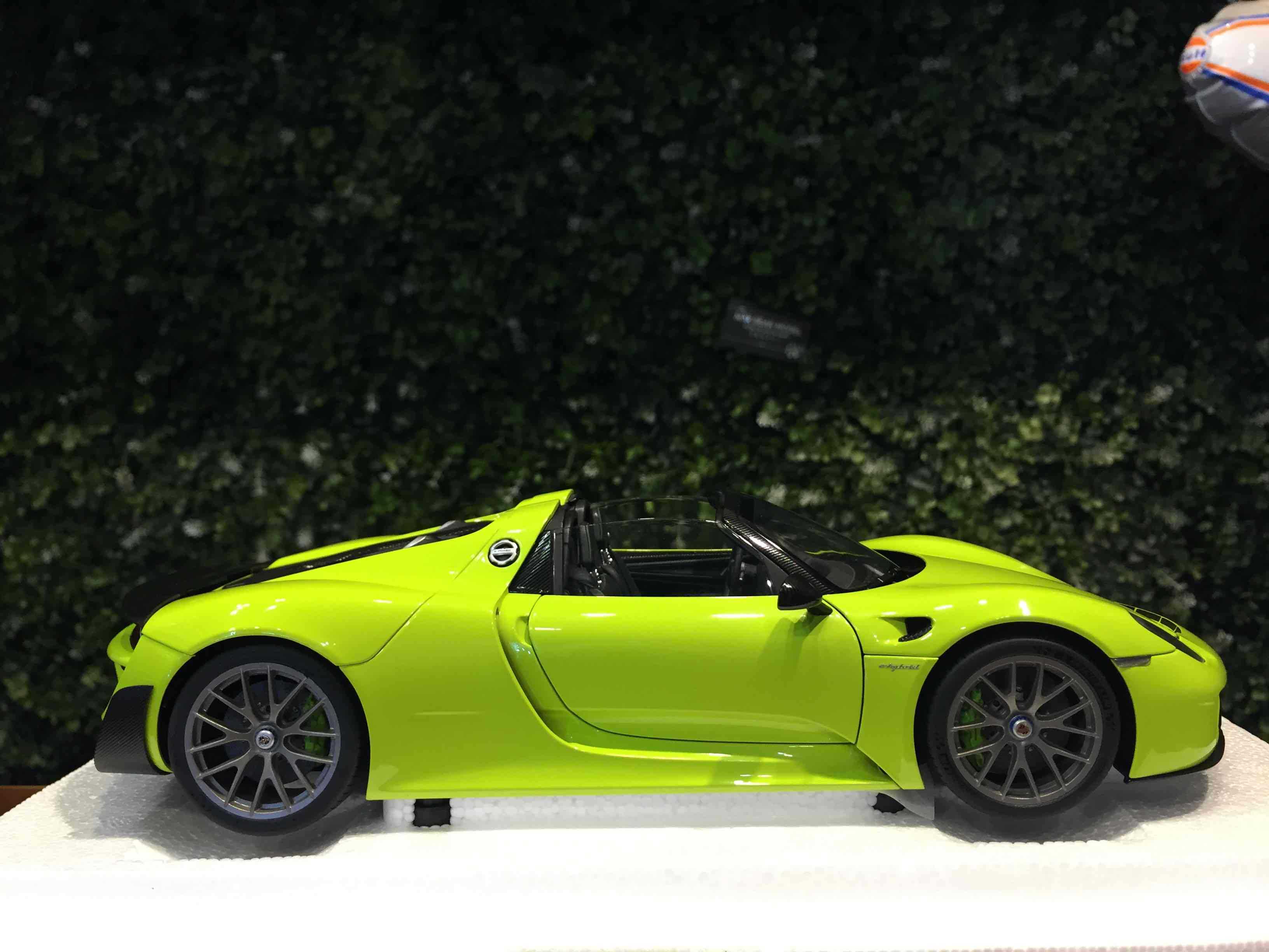 1/18 AUTOart Porsche 918 Spyder Weissach Package 77921【MGM】