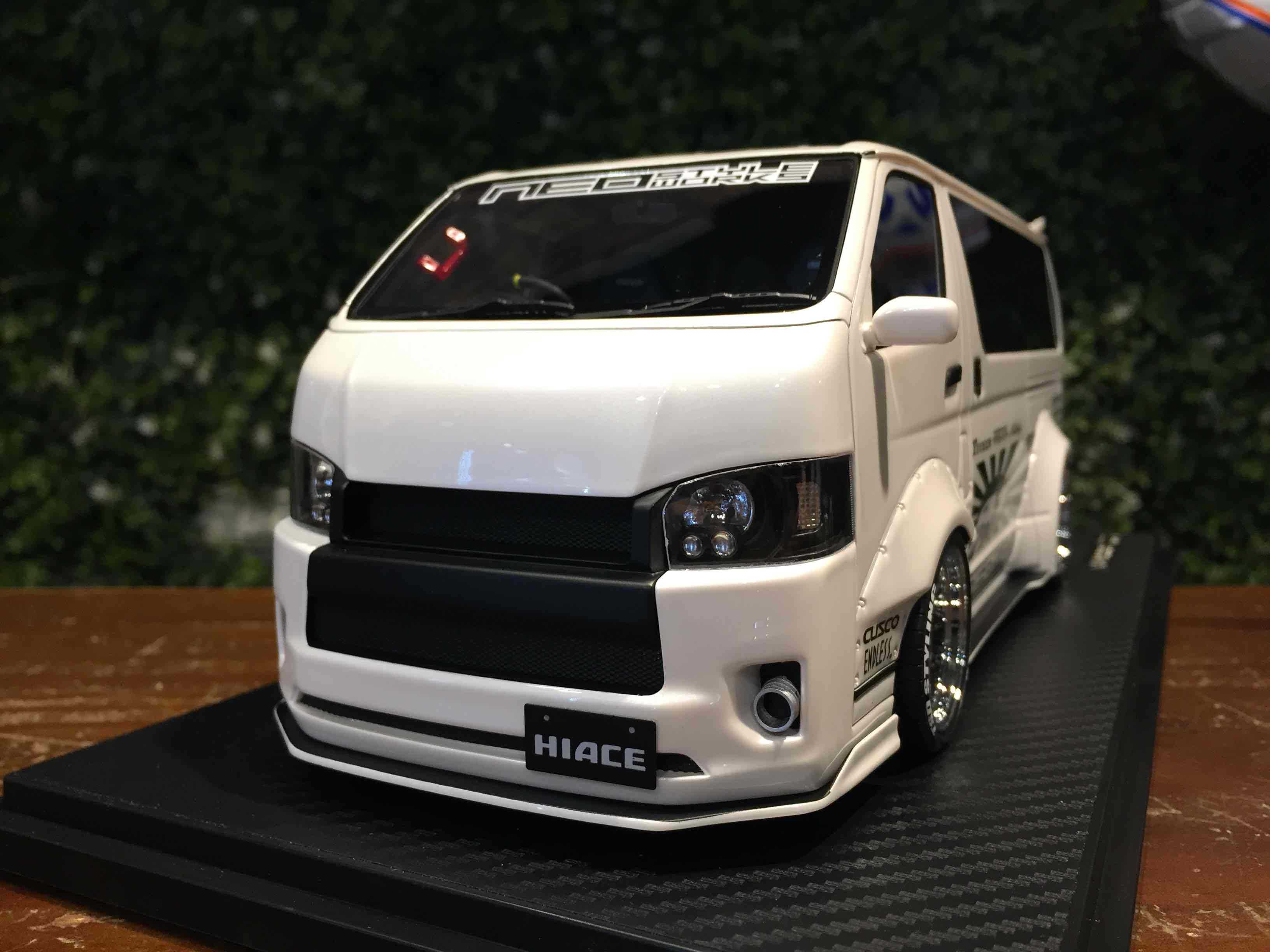 1/18 Ignition TSD Works Toyota Hiace Pearl White IG2804【MGM
