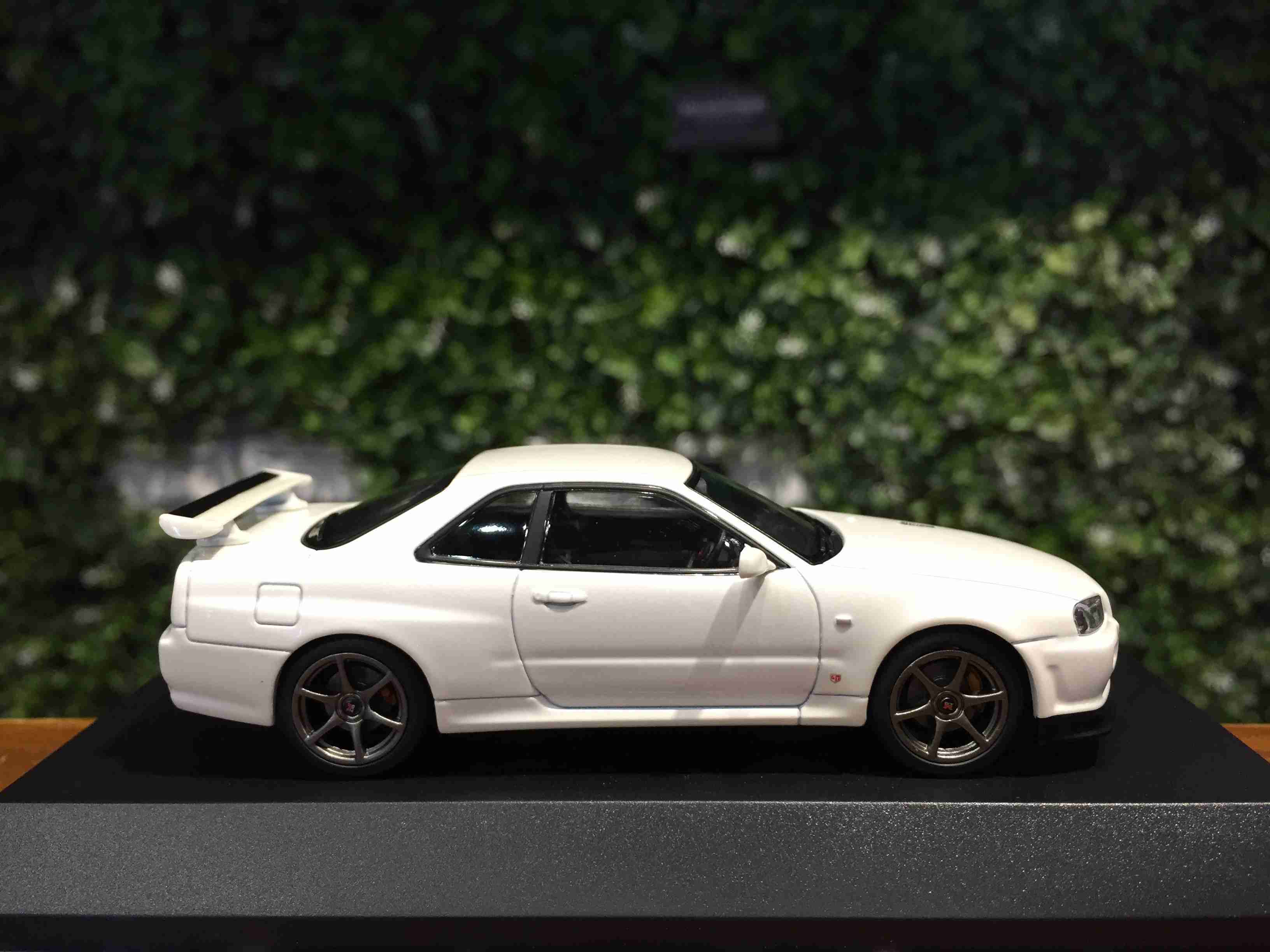 1/43 Carnel Nissan Skyline GT-R (R34) V-Spec 2 CN430204【MGM】