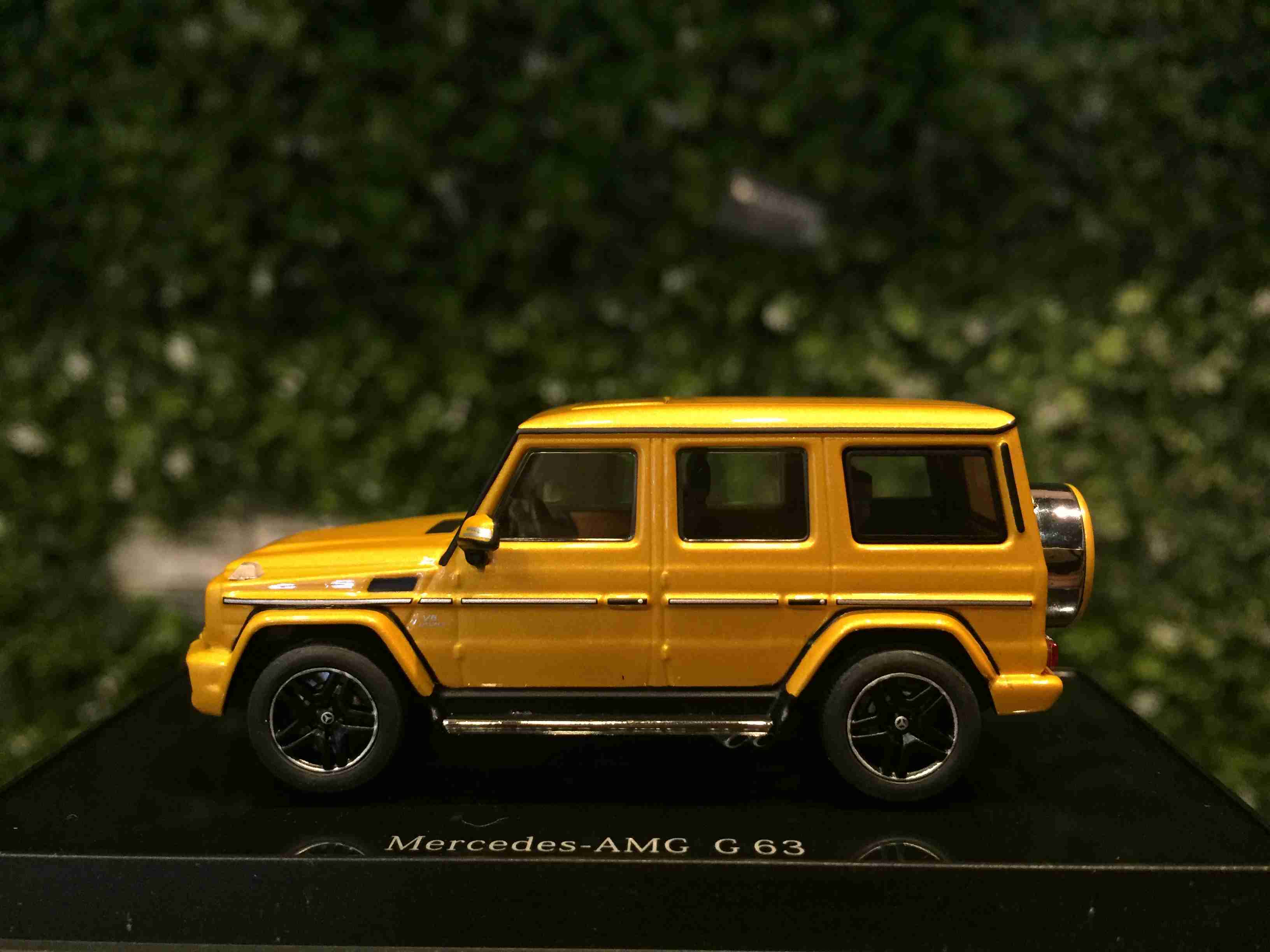 1/64 AUTOart Mercedes-AMG G63 2017 Solar Beam 20201【MGM】