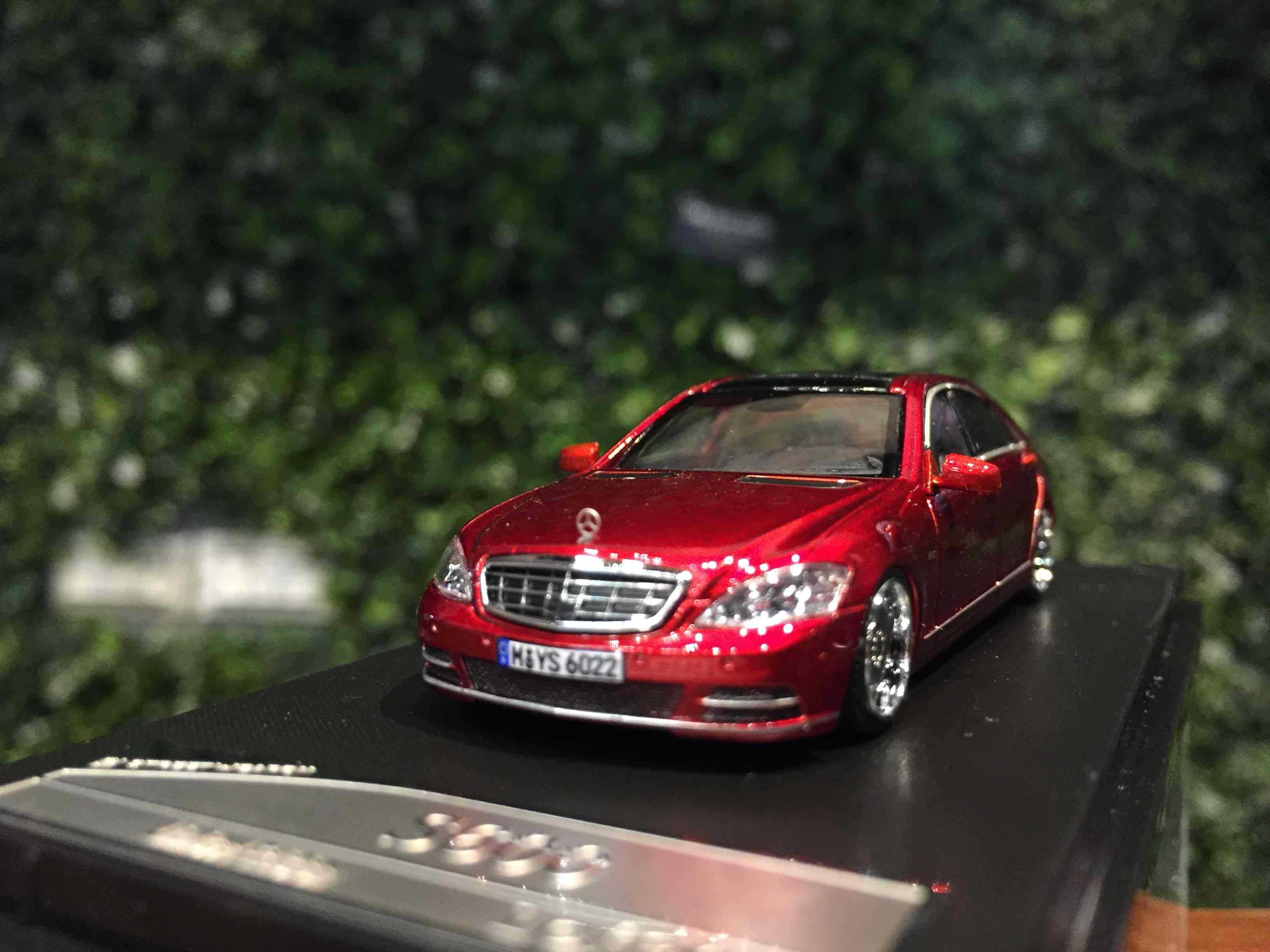 1/64 StreetWeapon Mercedes-Benz S-Class (W221) Red【MGM】