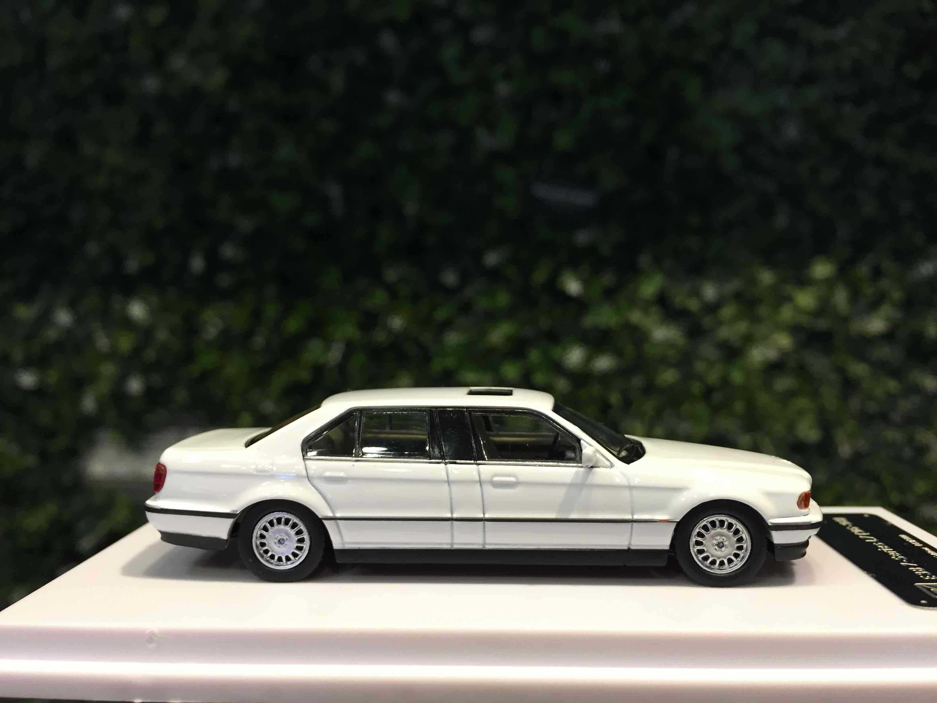 1/64 DCM BMW 7-Series L7 (E38) White【MGM】