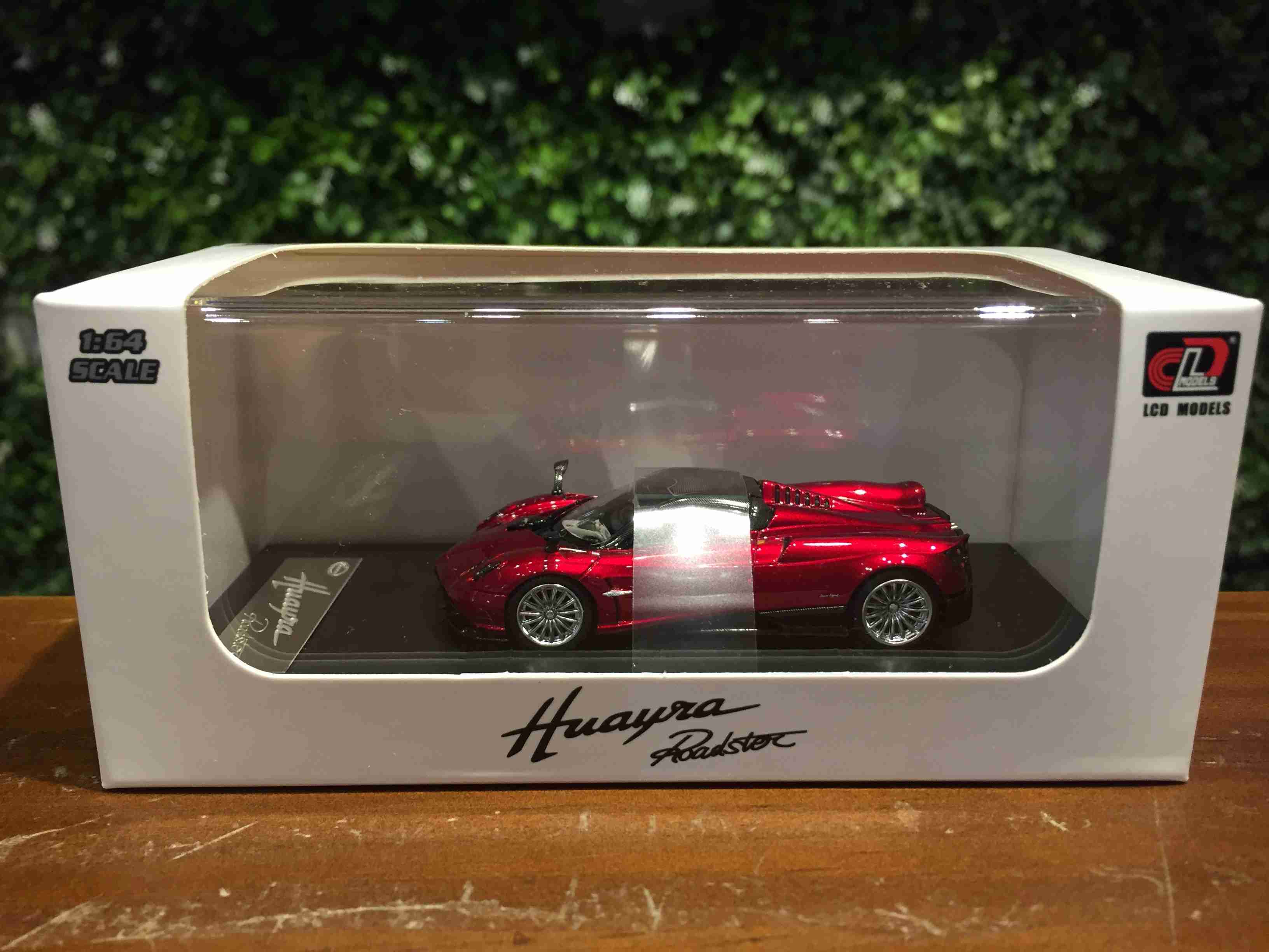 1/64 LCD Models Pagani Huayra Roadster Red LCD64015RE【MGM】