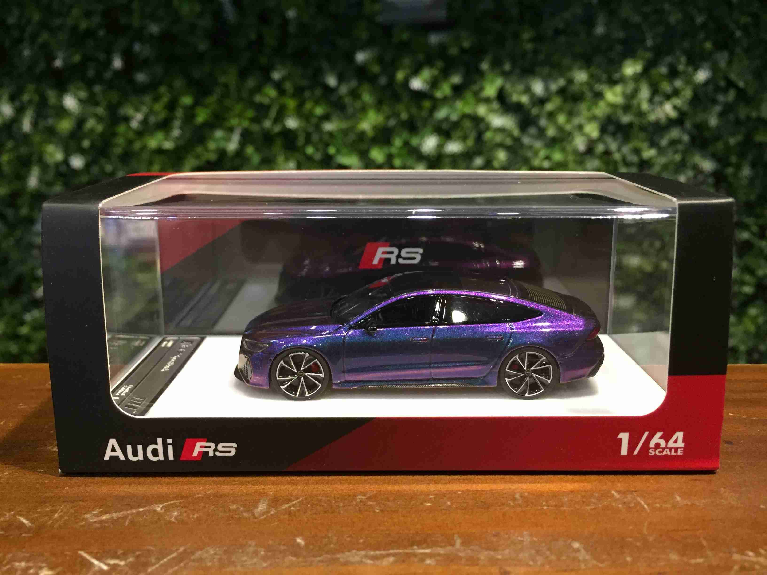 1/64 Motorhelix Audi RS7 Sportback Chameleon【MGM】