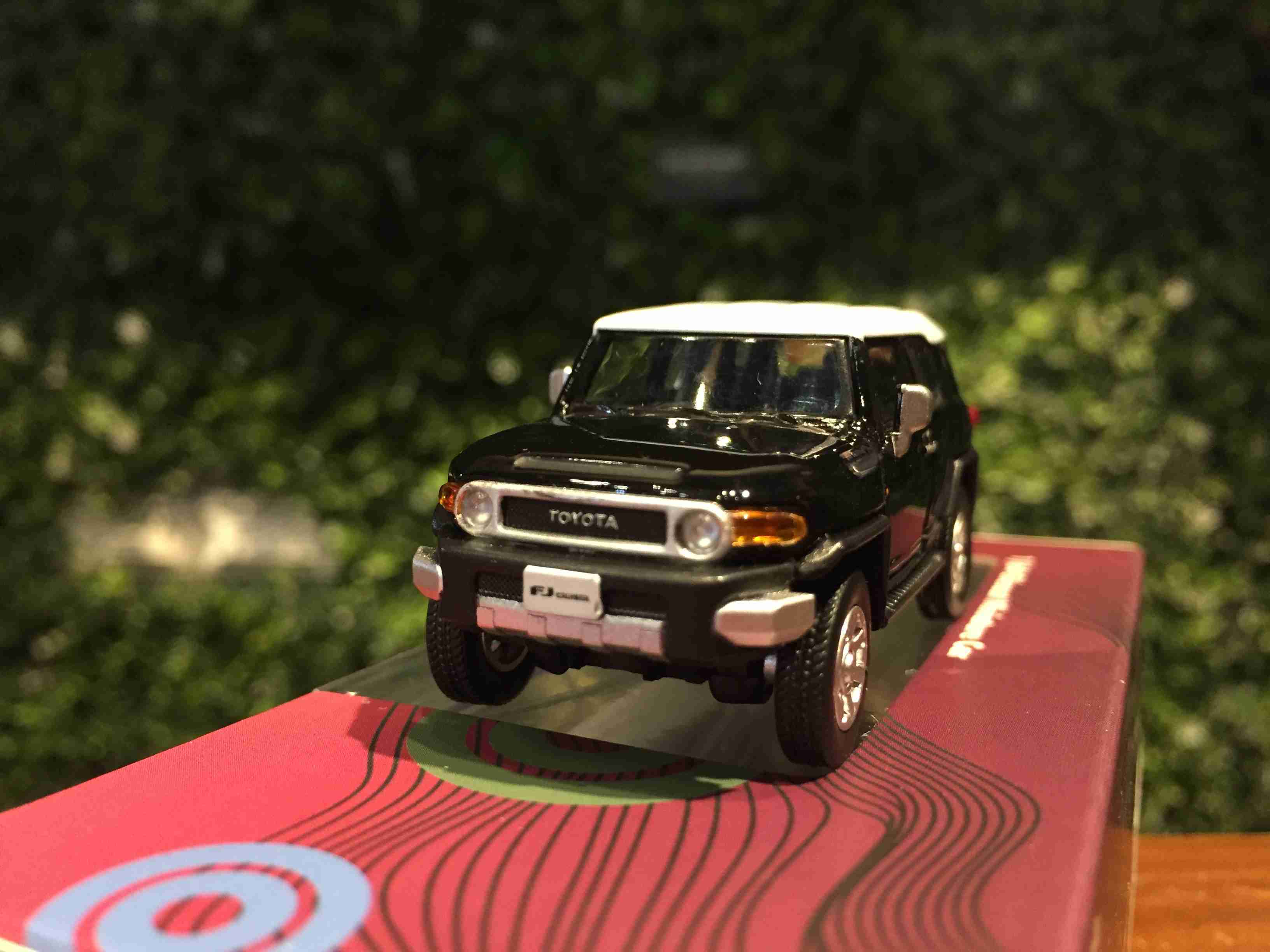 1/64 BM Creations Toyota FJ Cruiser Black 64B0139【MGM】