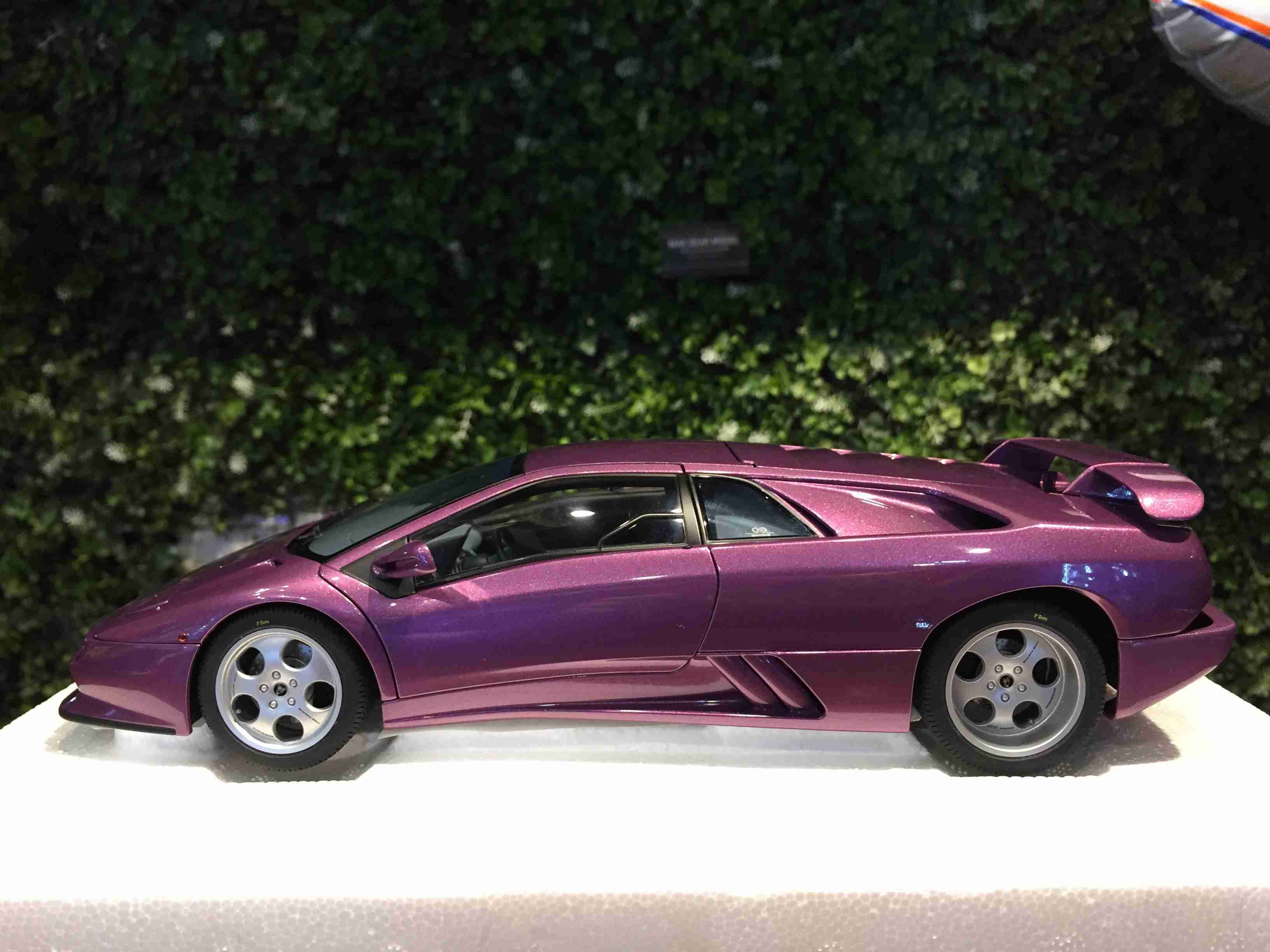 1/18 AUTOart Lamborghini Diablo SE30 Purple 79158【MGM】